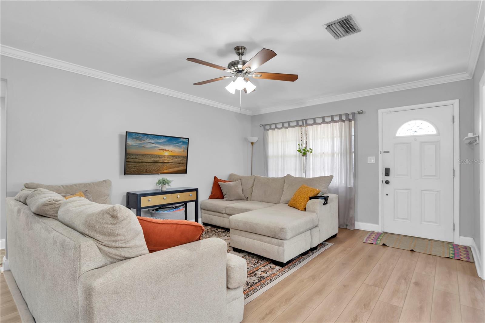 Image 6 of 31 For 3307 Braddock Street