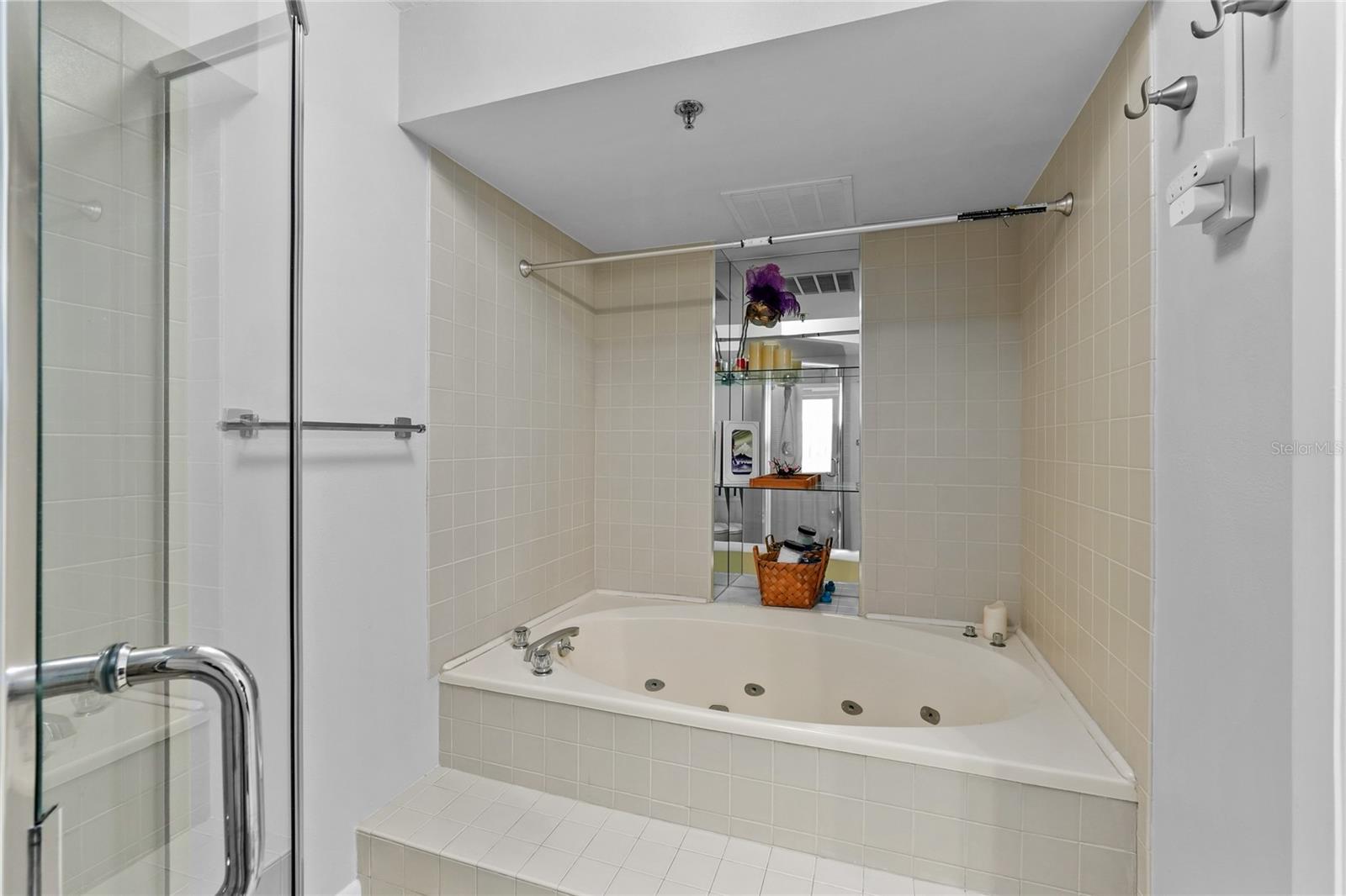 Image 17 of 28 For 1660 Gulf Boulevard 807