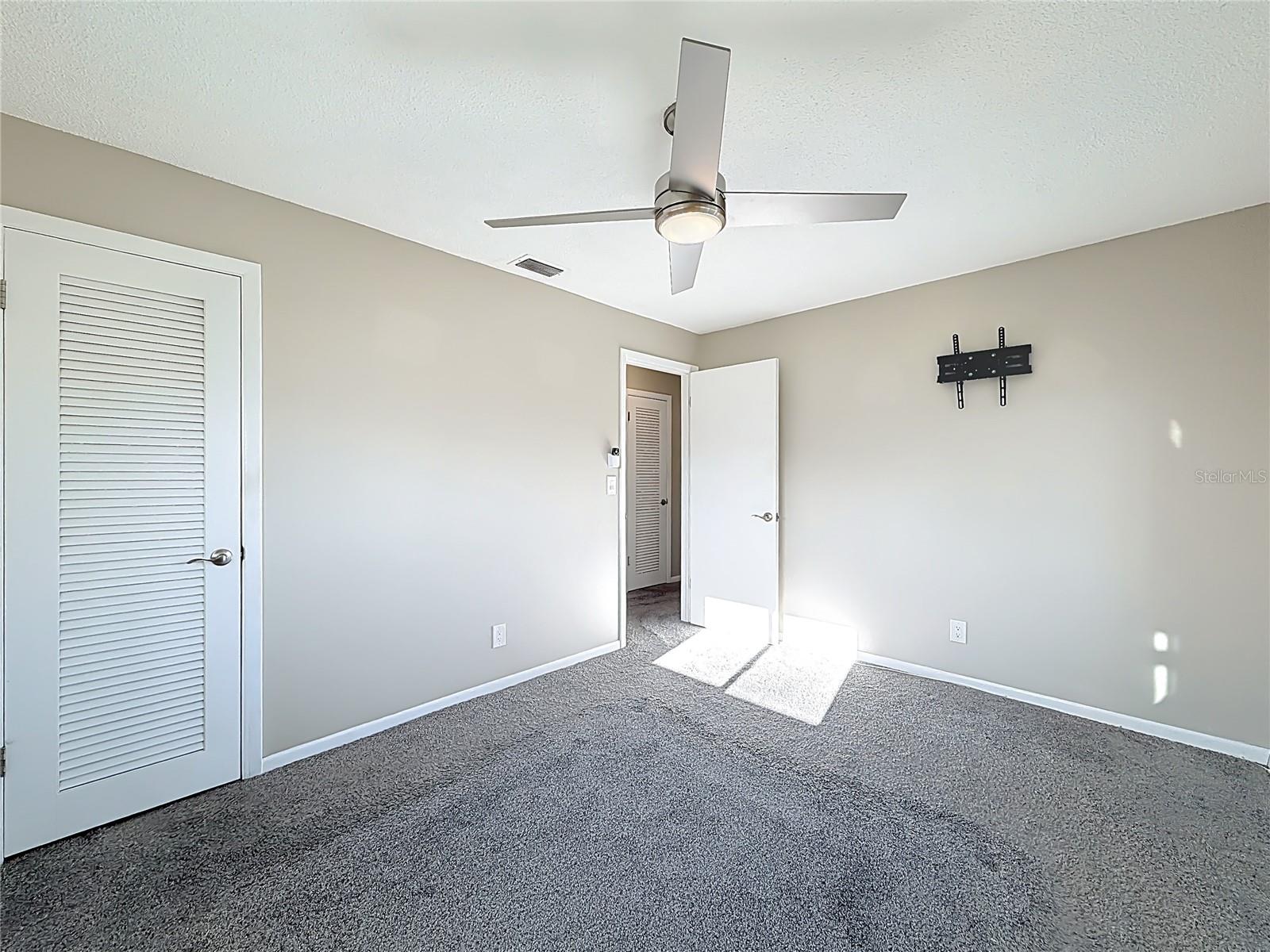 Image 14 of 26 For 4186 100th Avenue N