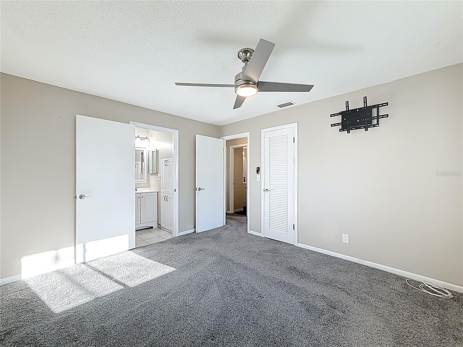 Image 17 of 26 For 4186 100th Avenue N