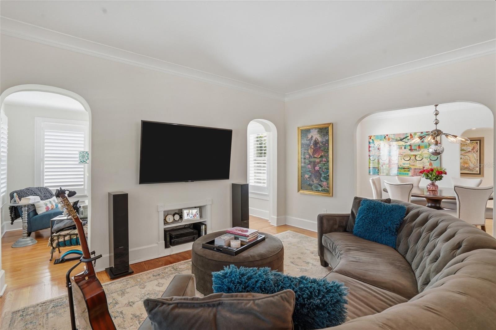 Image 10 of 62 For 126 22nd Avenue Ne