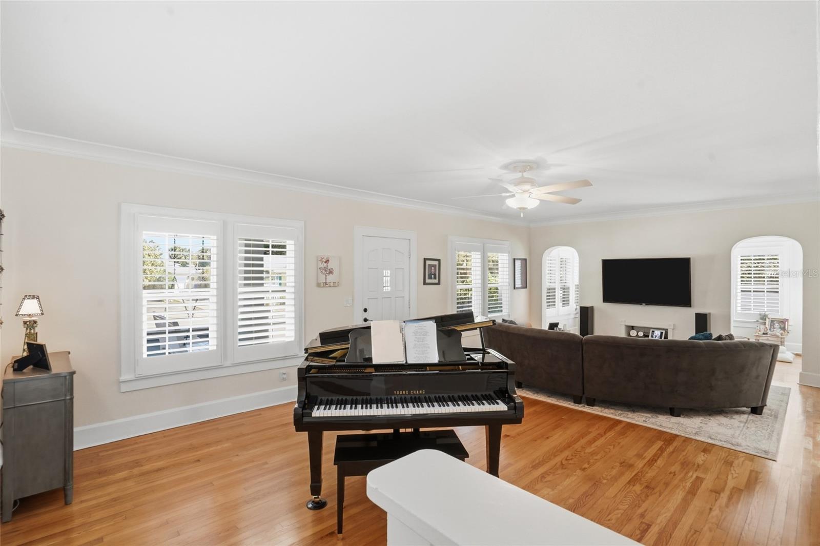 Image 13 of 62 For 126 22nd Avenue Ne