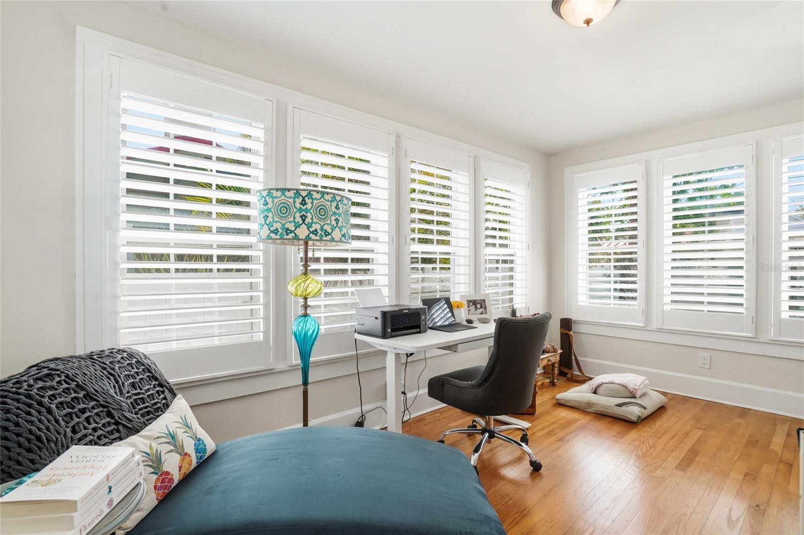 Image 15 of 62 For 126 22nd Avenue Ne