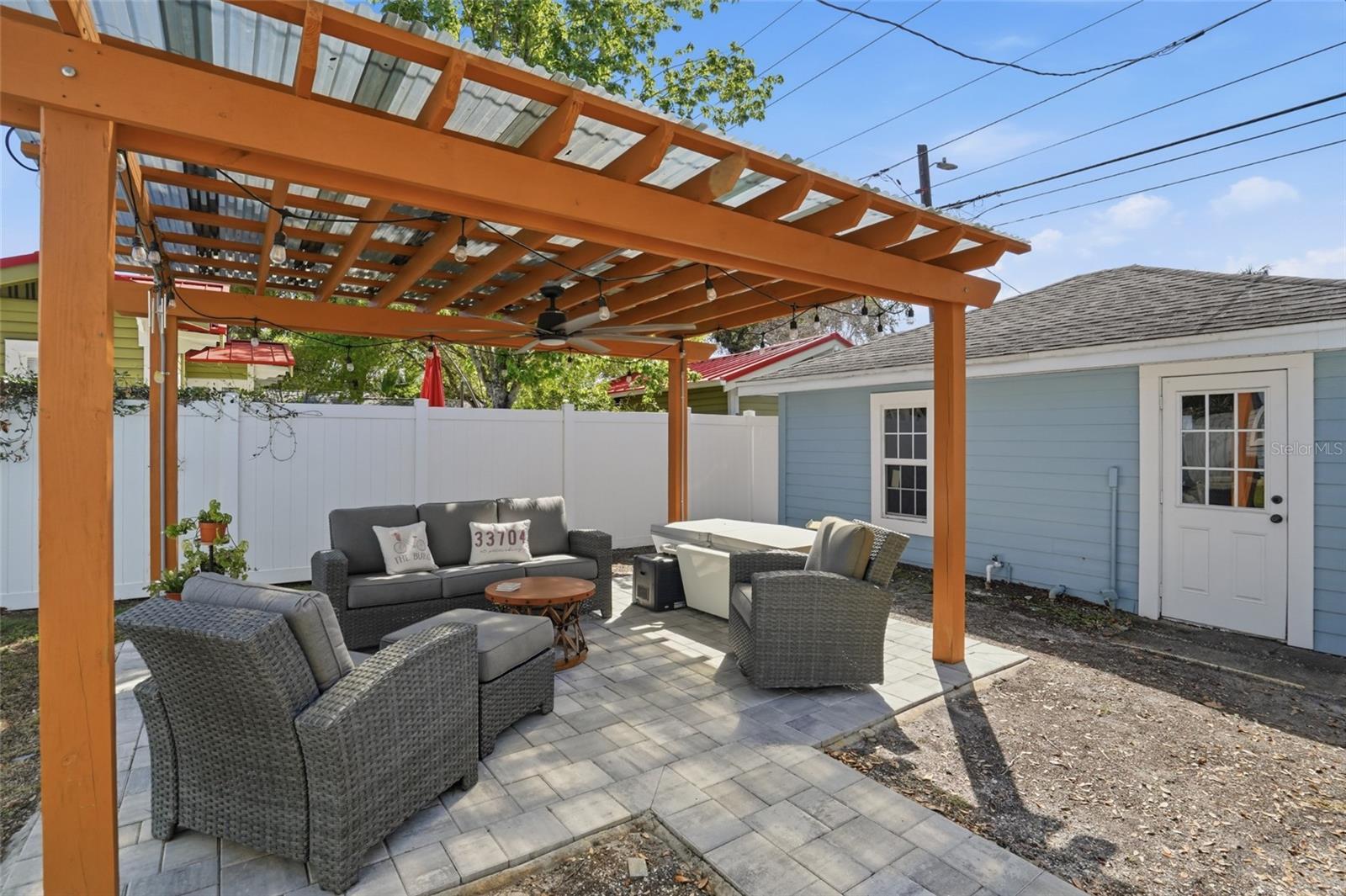 Image 49 of 62 For 126 22nd Avenue Ne