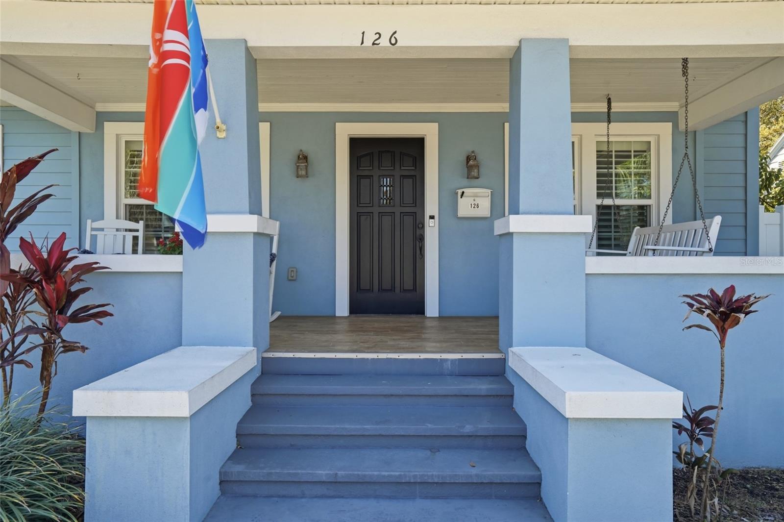 Image 5 of 62 For 126 22nd Avenue Ne