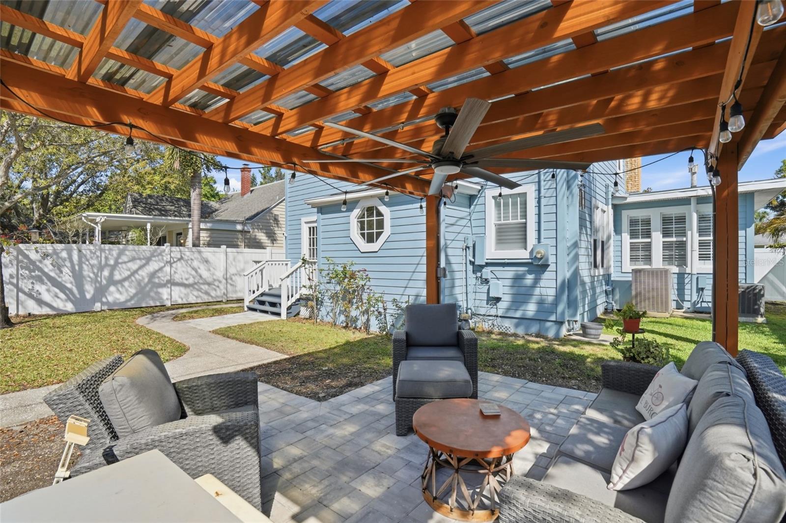 Image 50 of 62 For 126 22nd Avenue Ne