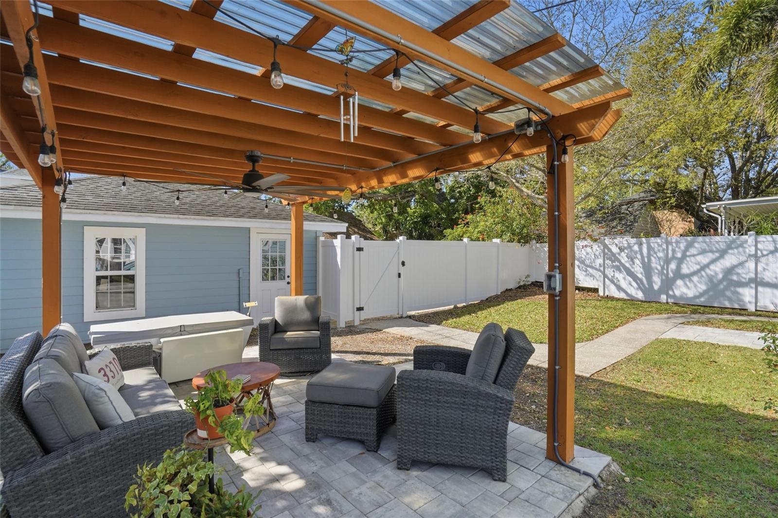 Image 51 of 62 For 126 22nd Avenue Ne