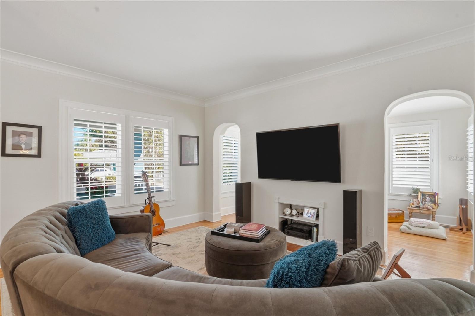 Image 8 of 62 For 126 22nd Avenue Ne