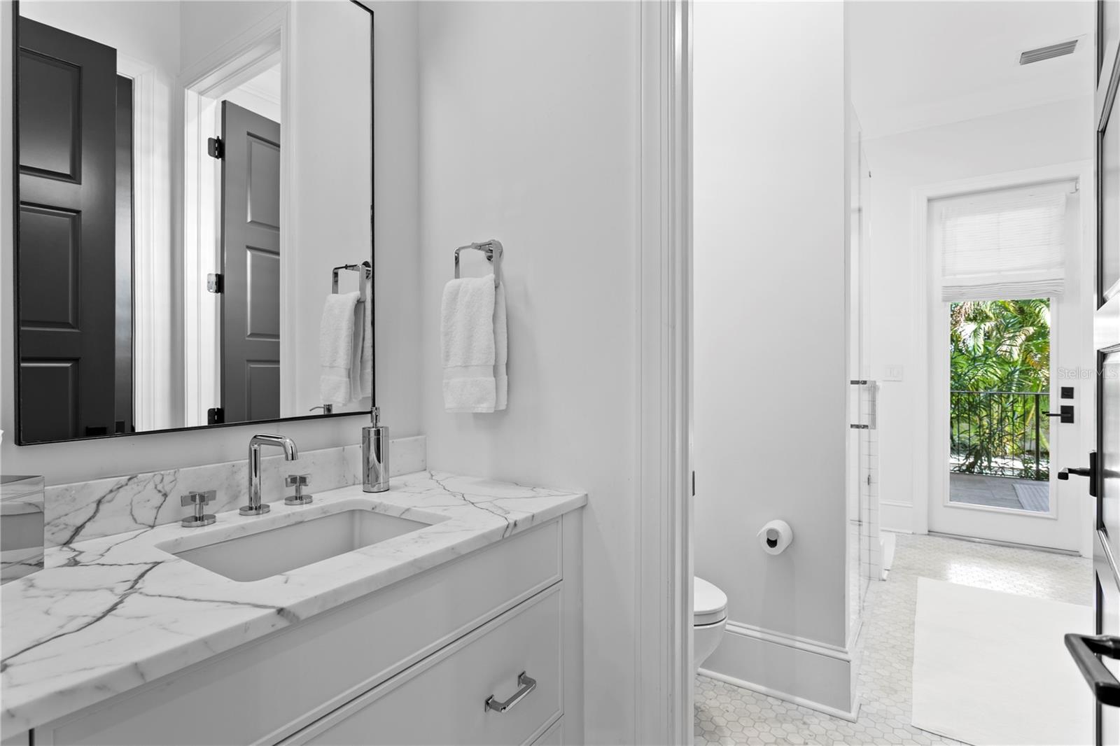 Image 16 of 48 For 605 Ontario Avenue