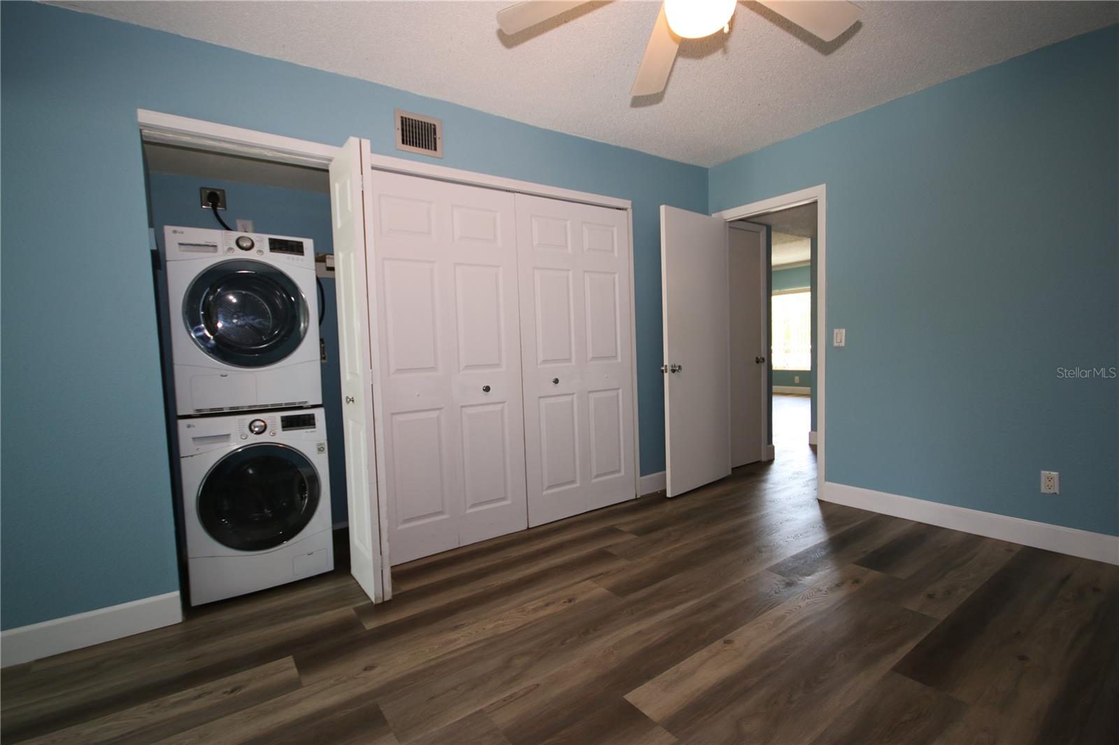 Image 11 of 14 For 2360 Irish Lane 62