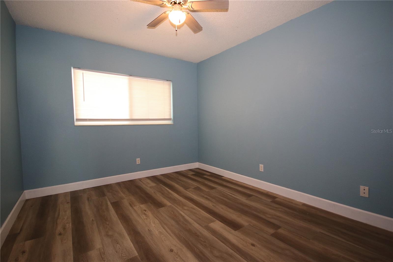 Image 13 of 14 For 2360 Irish Lane 62