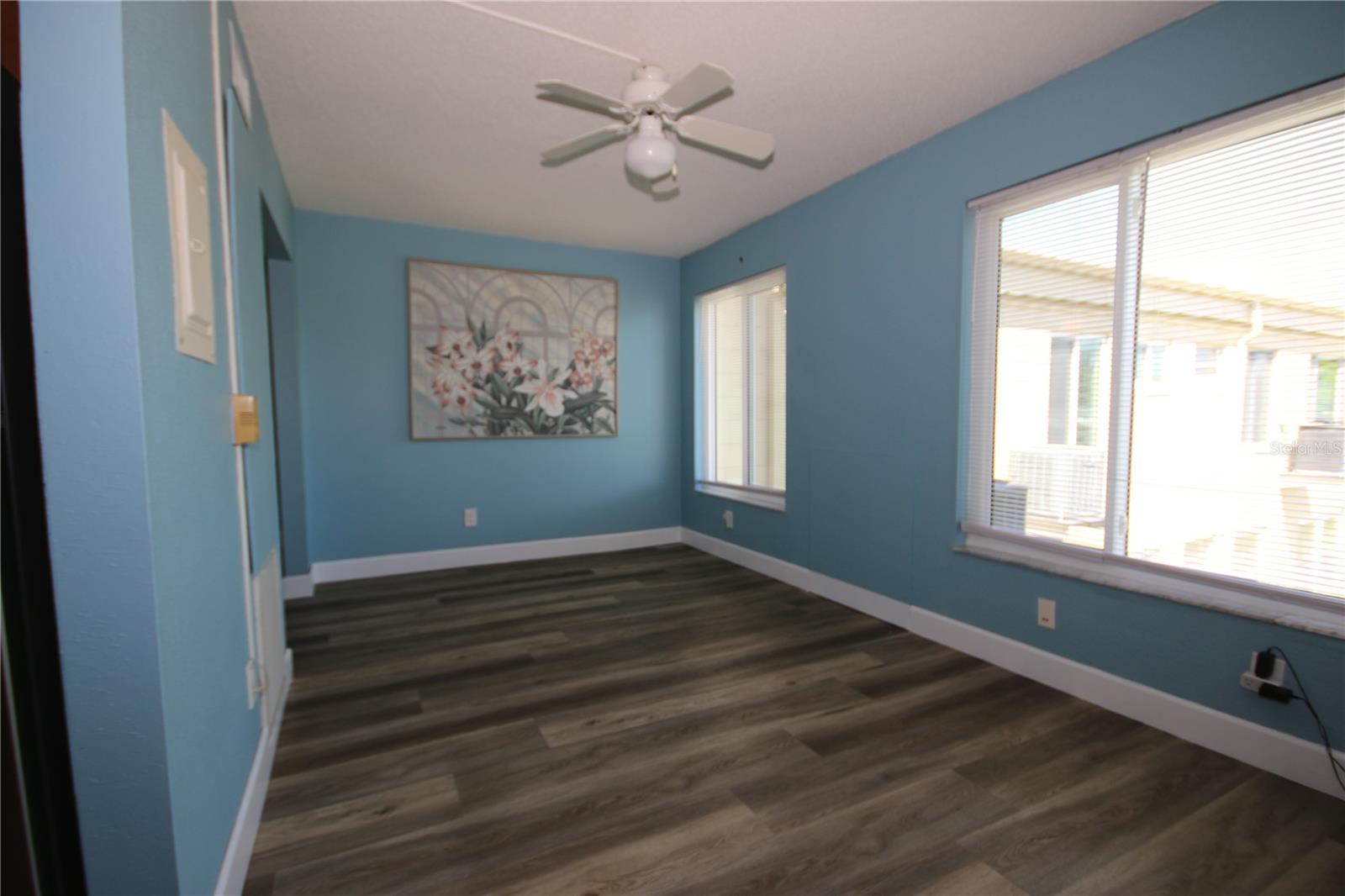 Image 6 of 14 For 2360 Irish Lane 62