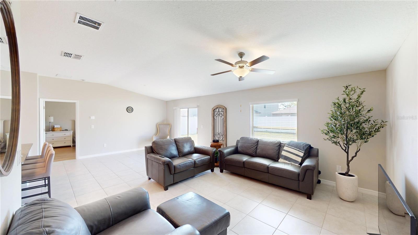 Image 15 of 33 For 10313 Scarlet Skimmer Drive