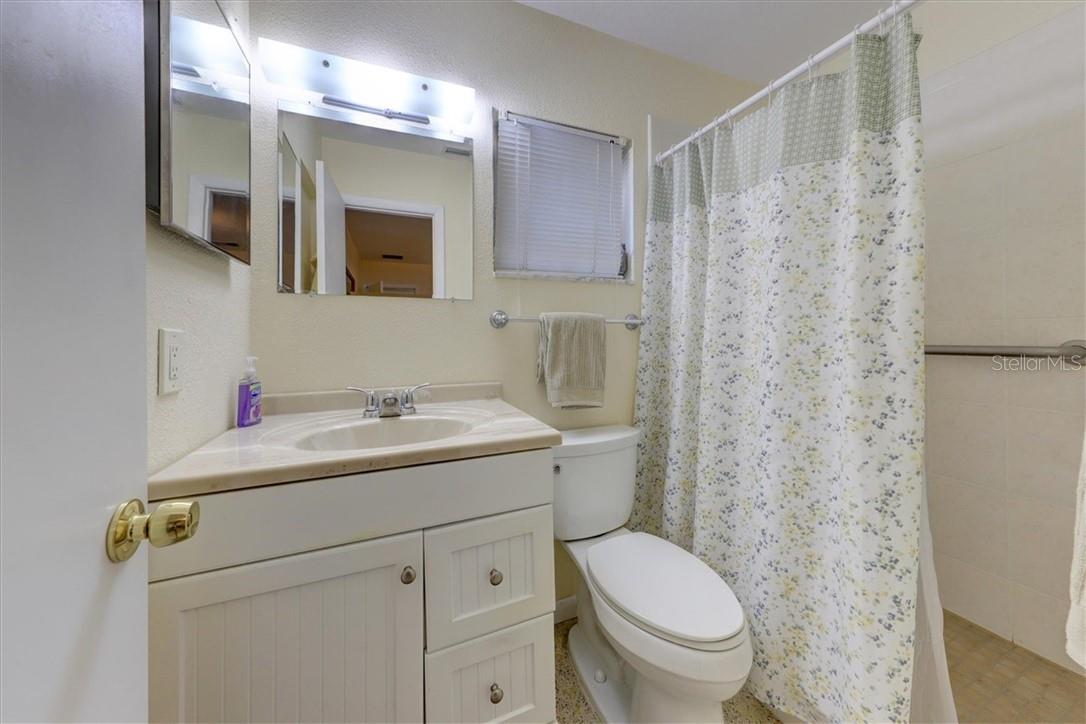 Image 19 of 29 For 473 Lewis Boulevard Se