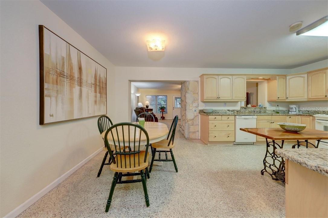 Image 7 of 29 For 473 Lewis Boulevard Se