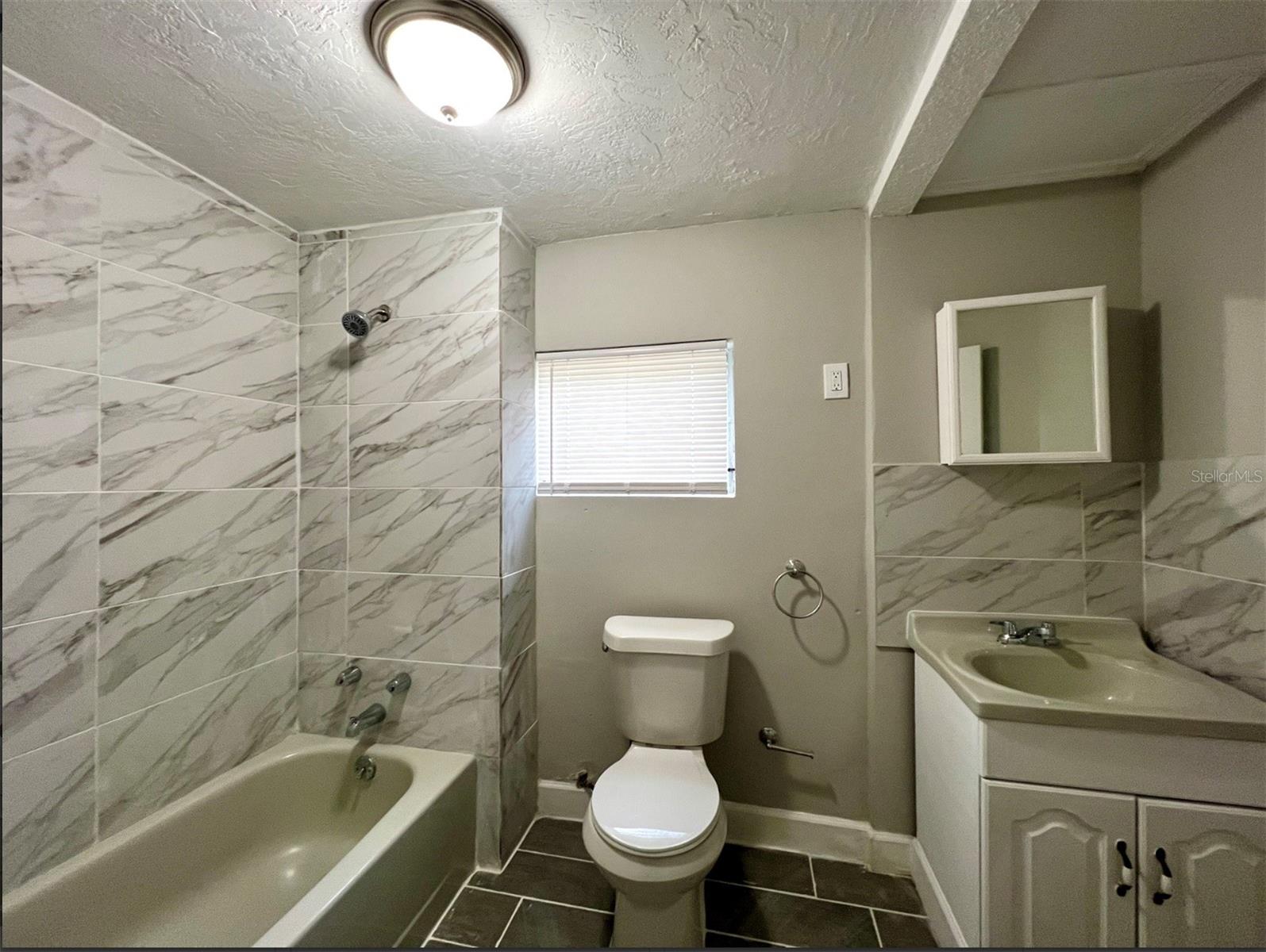 Image 4 of 16 For 2003 10th Street S