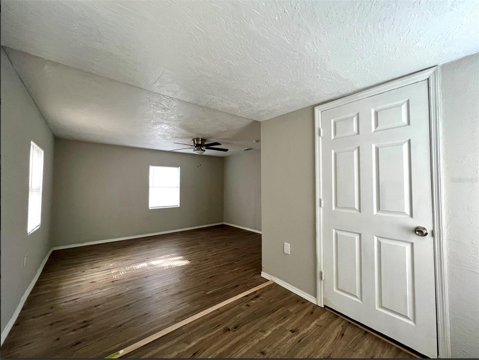 Image 5 of 16 For 2003 10th Street S