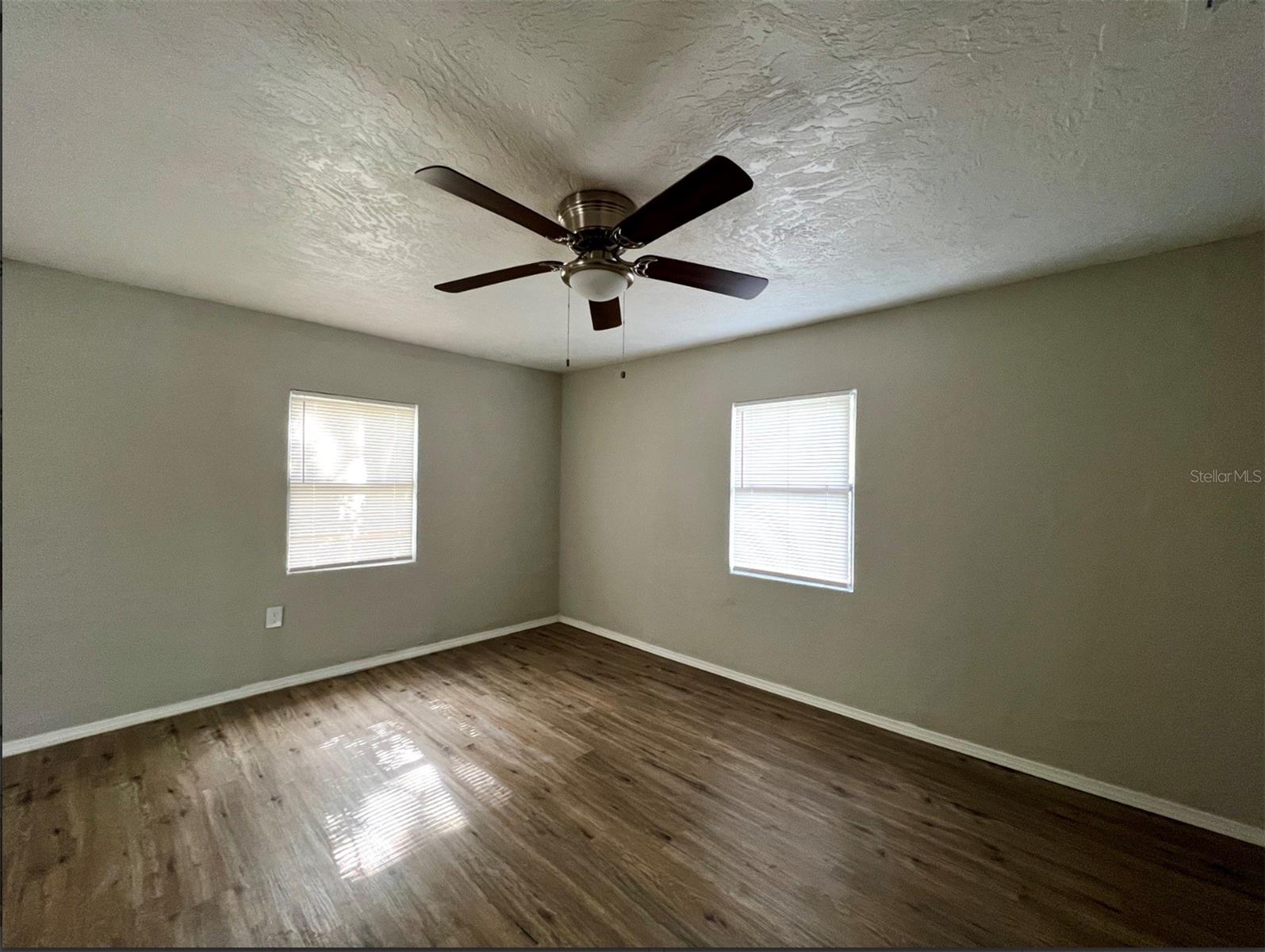 Image 6 of 16 For 2003 10th Street S