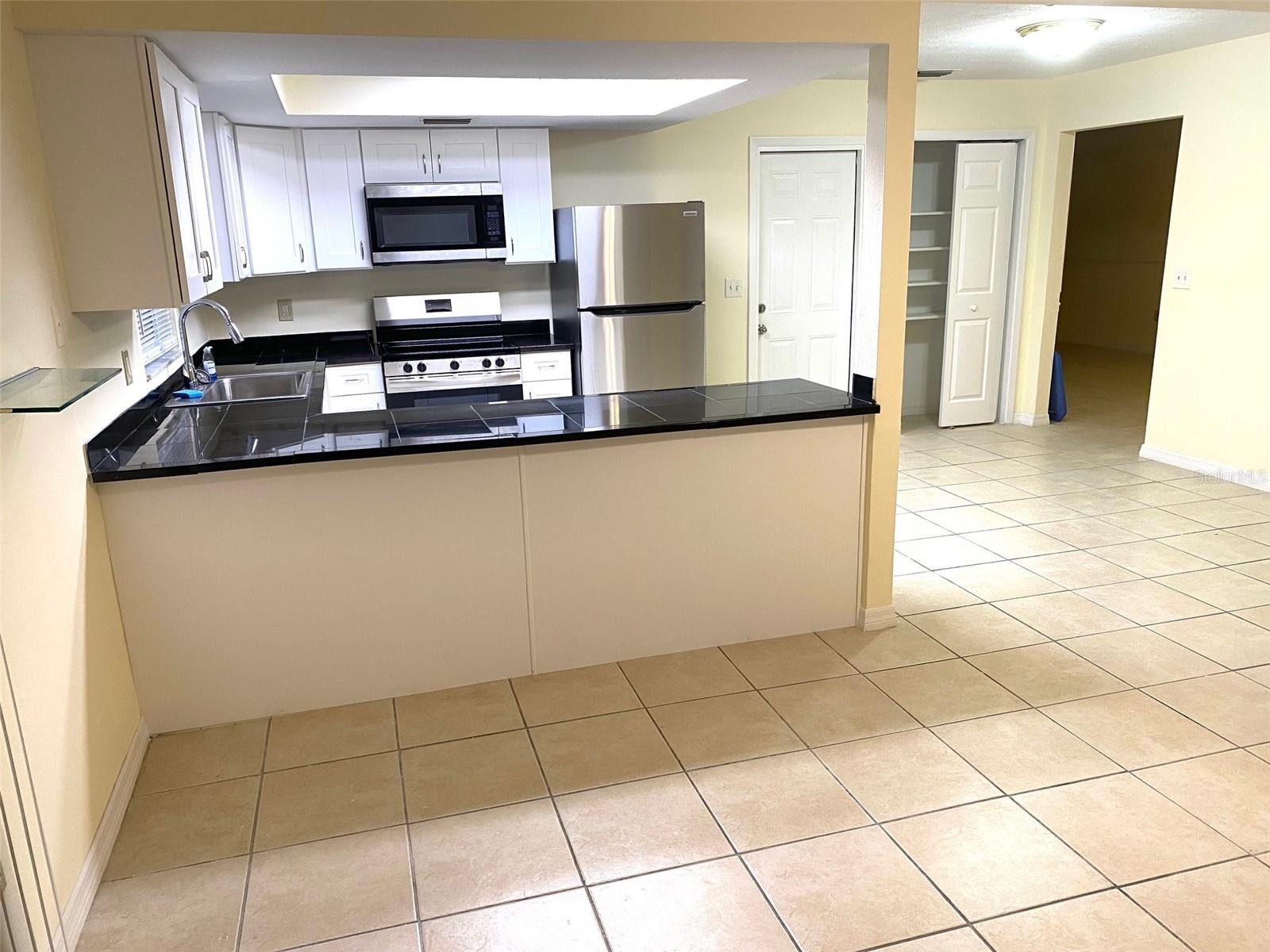 Image 6 of 21 For 3906 Headsail Drive