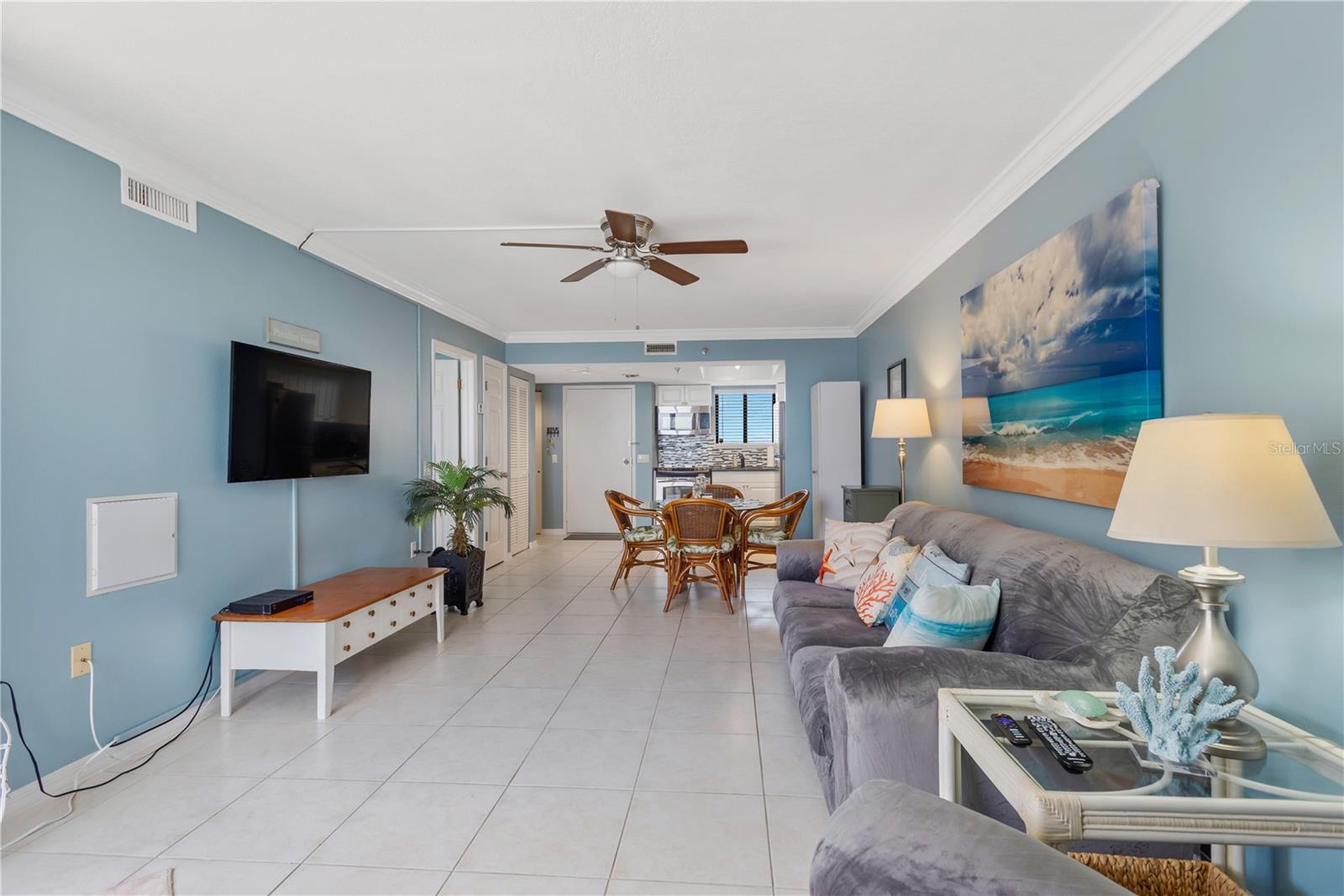 Image 21 of 48 For 6009 Sea Ranch Drive 303