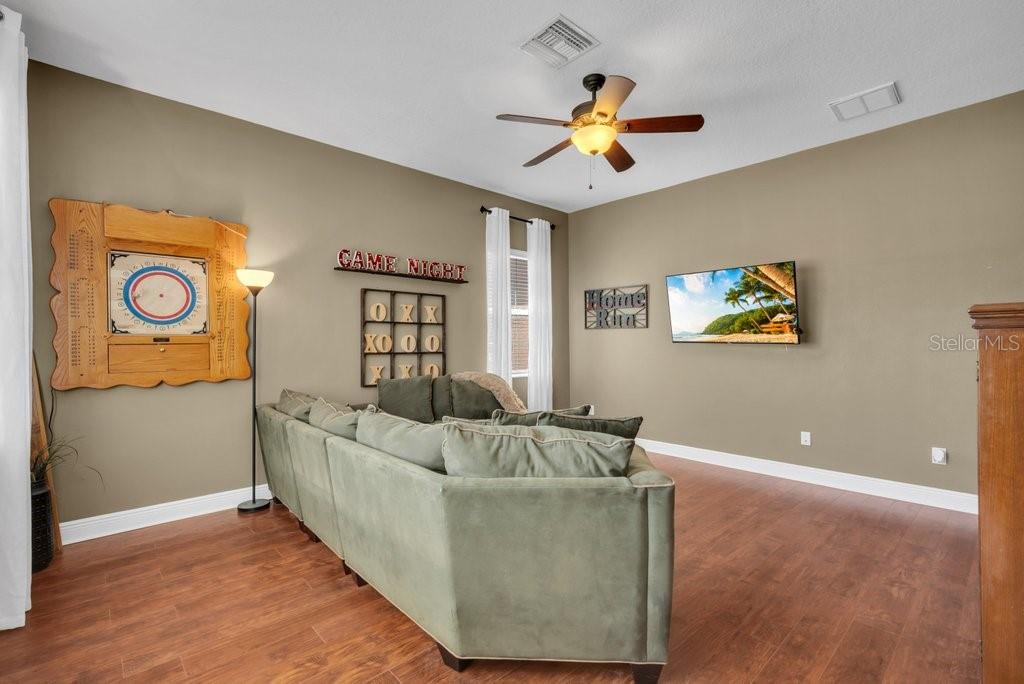 Image 21 of 63 For 5920 Fishhawk Crossing Boulevard