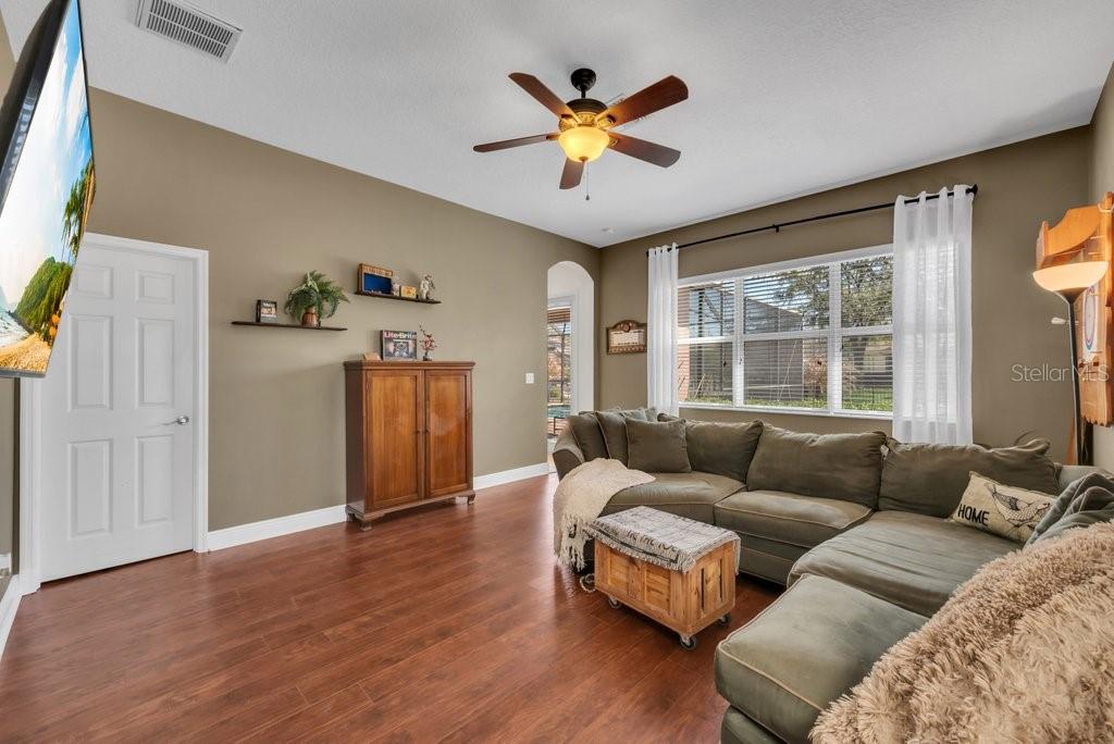 Image 22 of 63 For 5920 Fishhawk Crossing Boulevard