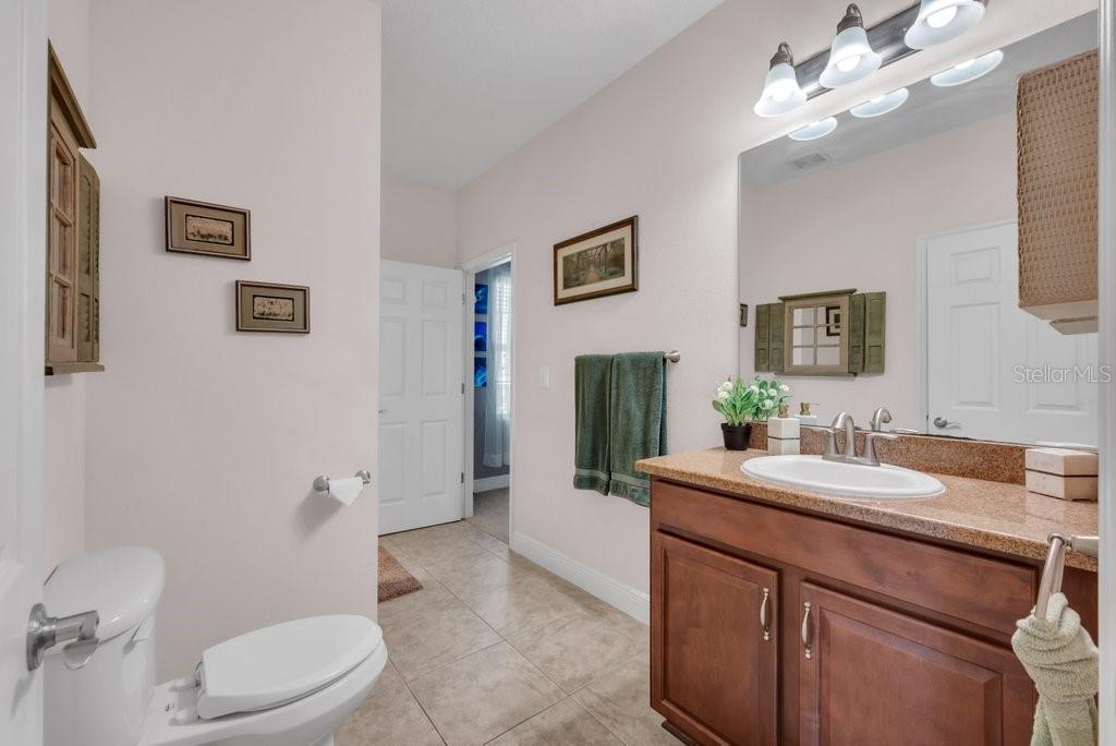 Image 33 of 63 For 5920 Fishhawk Crossing Boulevard