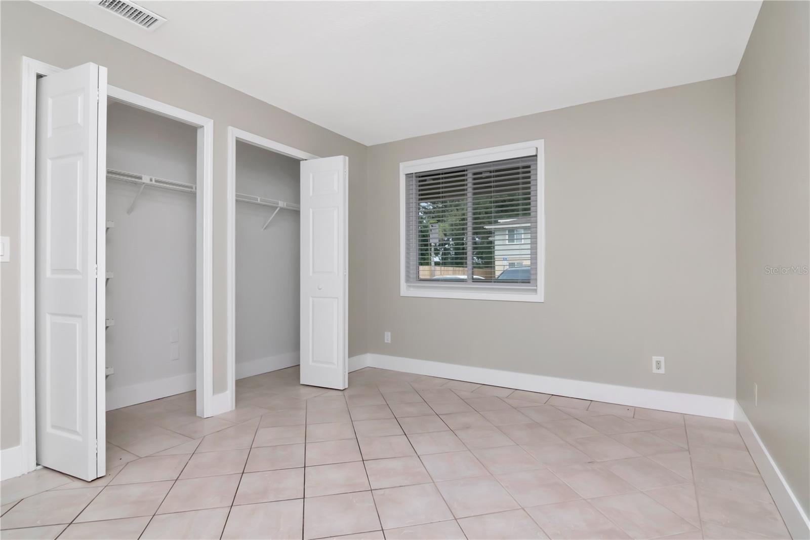 Image 19 of 35 For 228 Berry Tree Place