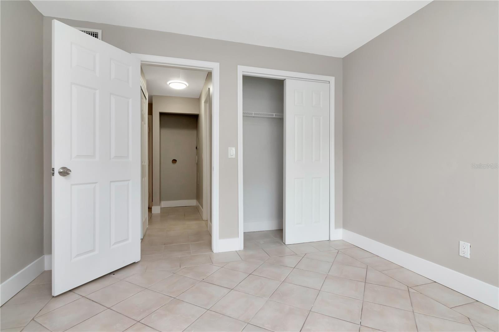 Image 23 of 35 For 228 Berry Tree Place