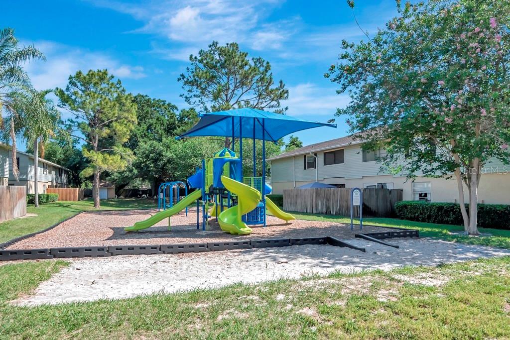 Image 31 of 35 For 228 Berry Tree Place