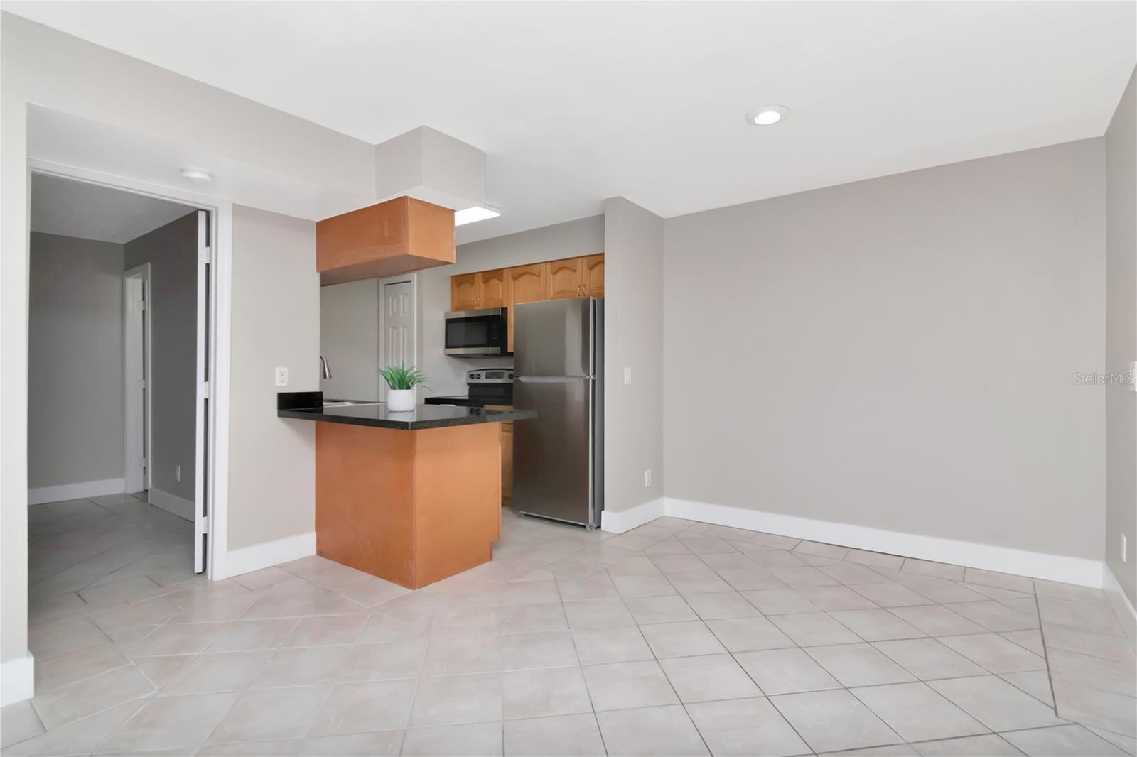 Image 7 of 35 For 228 Berry Tree Place