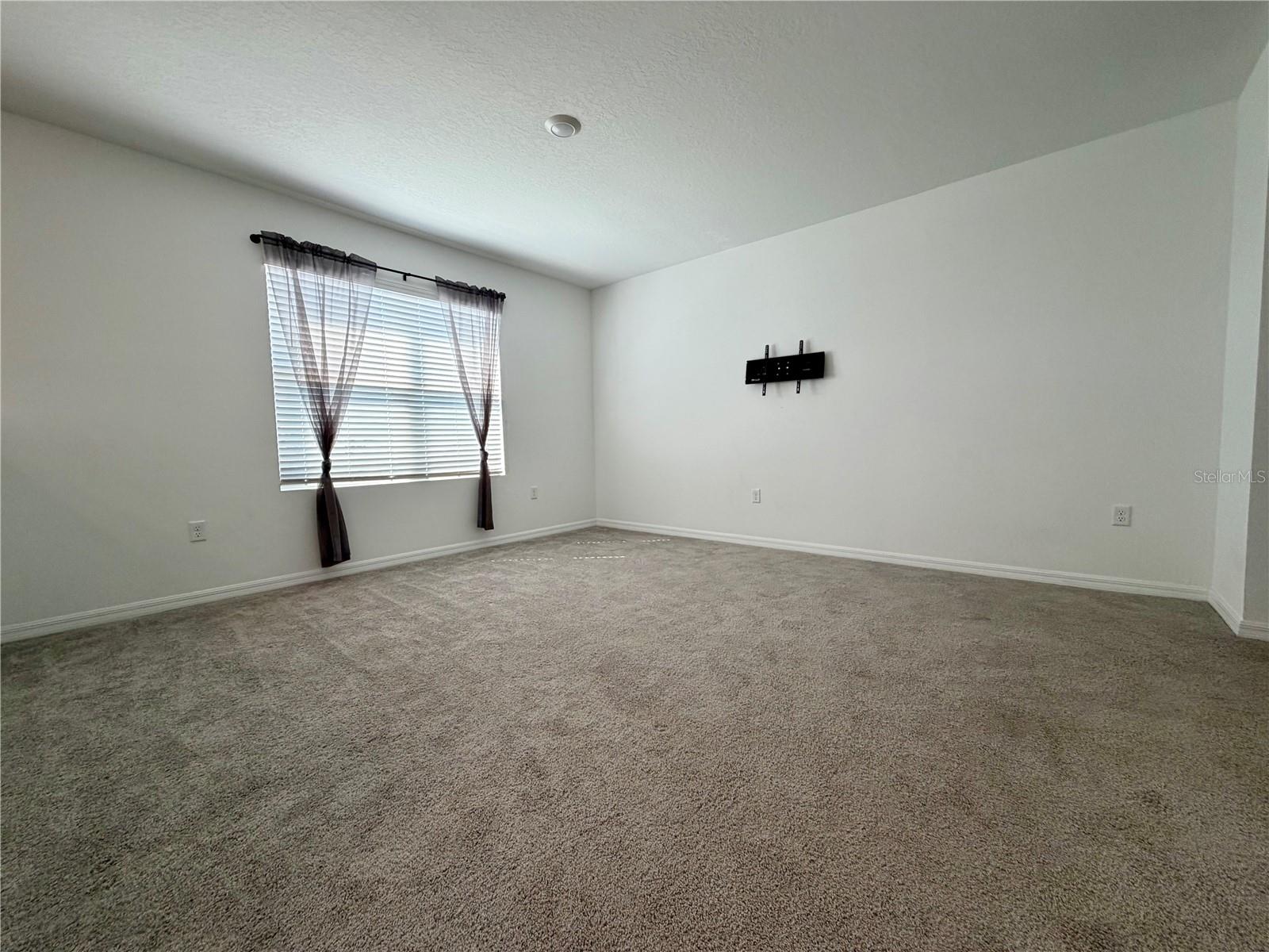 Image 20 of 36 For 3416 Shady Sunrise Loop