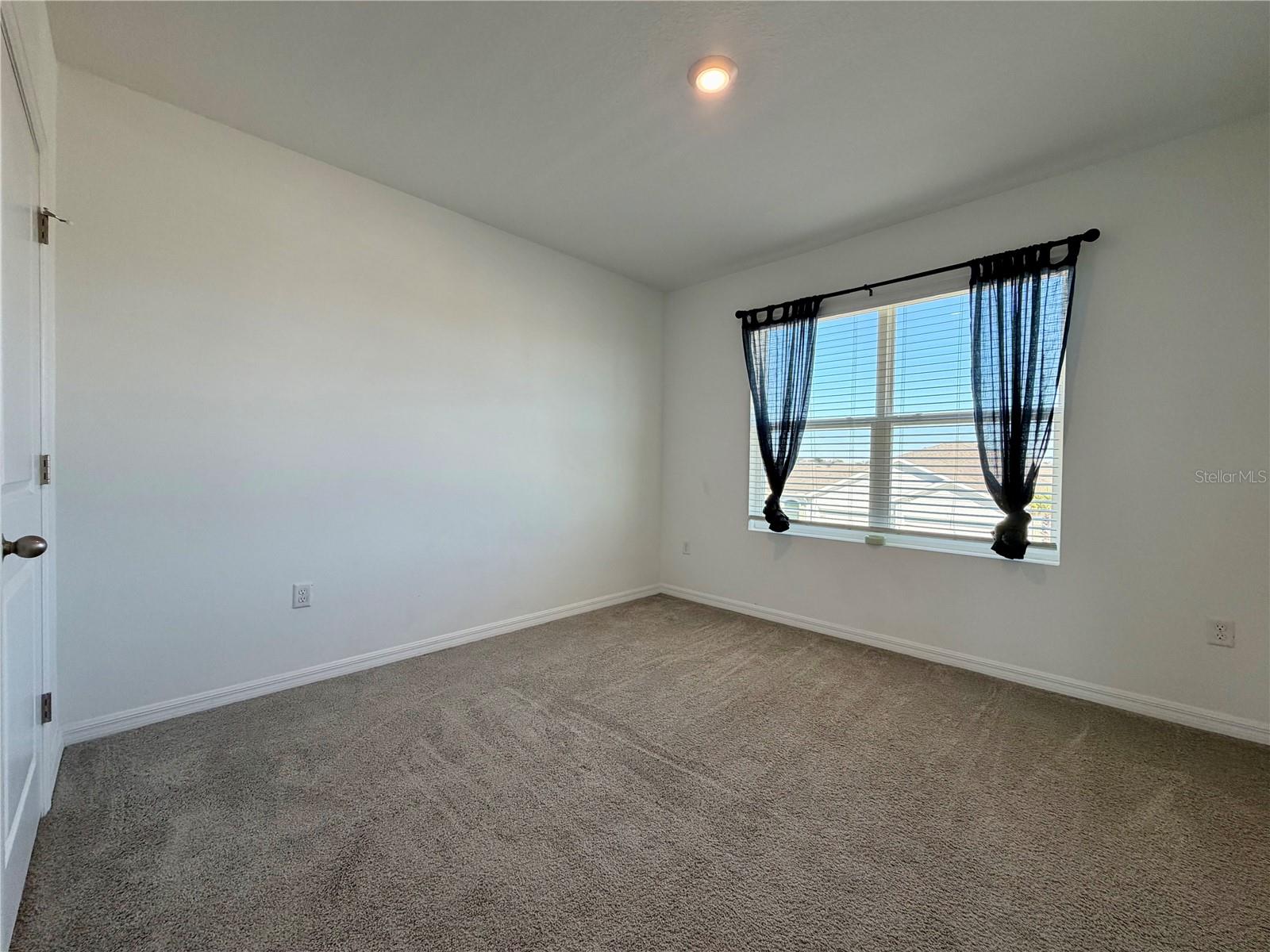 Image 25 of 36 For 3416 Shady Sunrise Loop