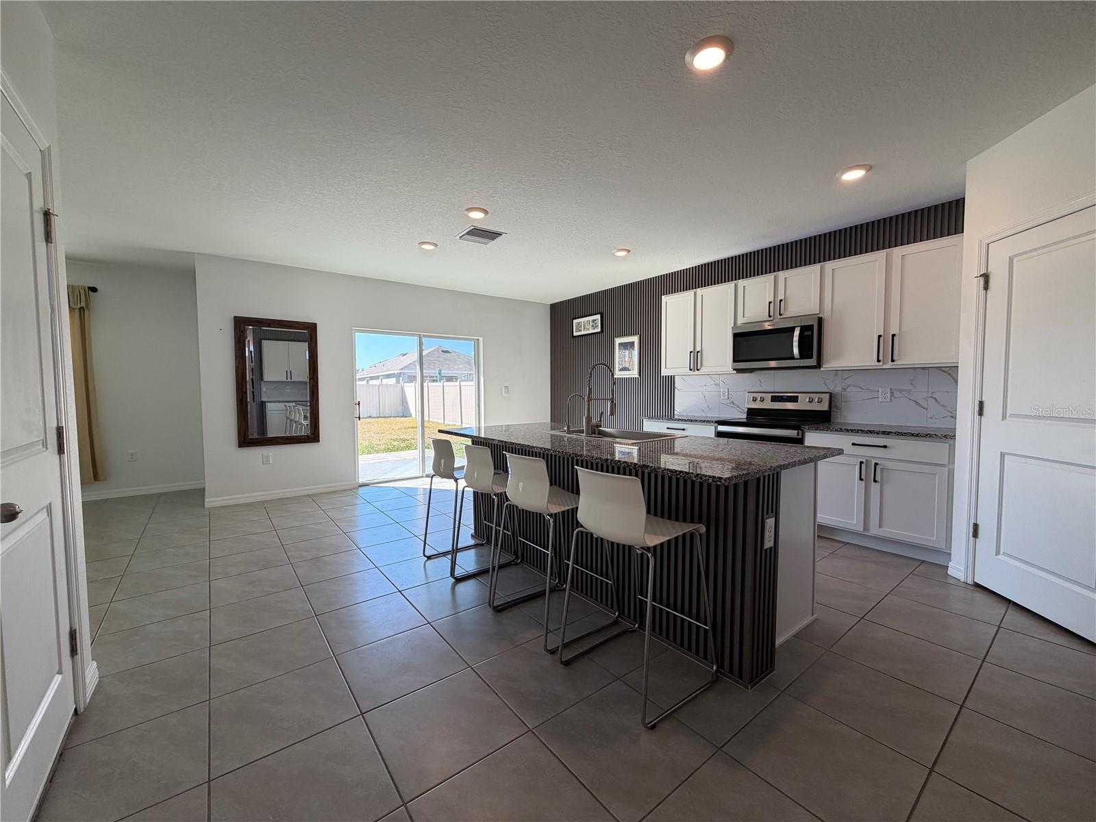 Image 3 of 36 For 3416 Shady Sunrise Loop