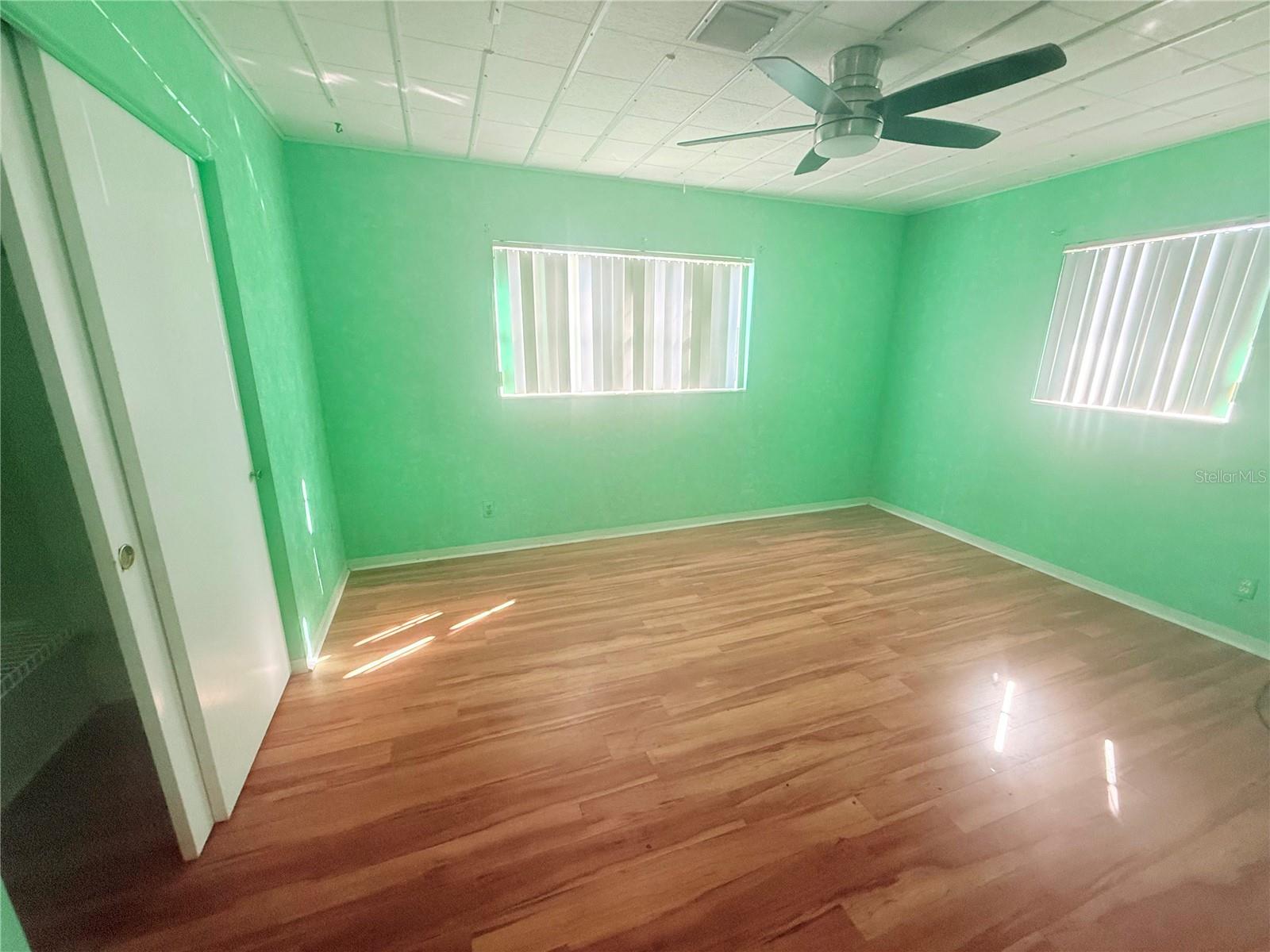 Image 11 of 16 For 751 72nd Avenue N