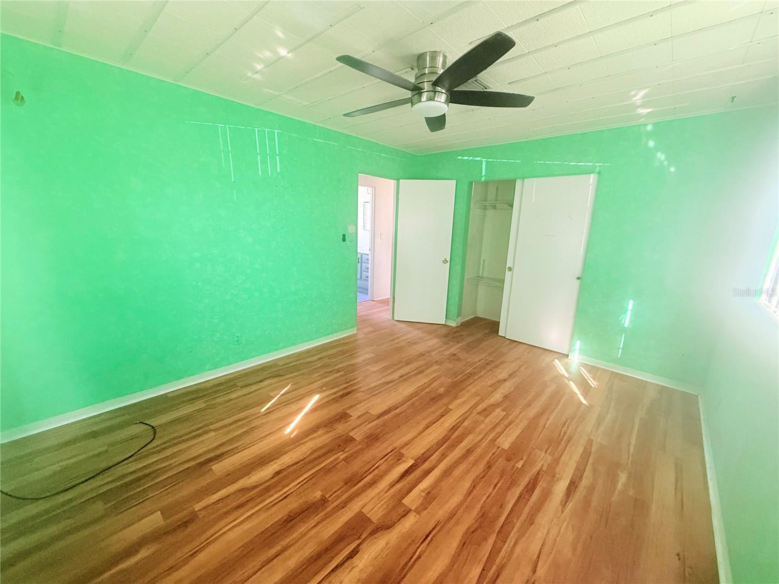 Image 12 of 16 For 751 72nd Avenue N