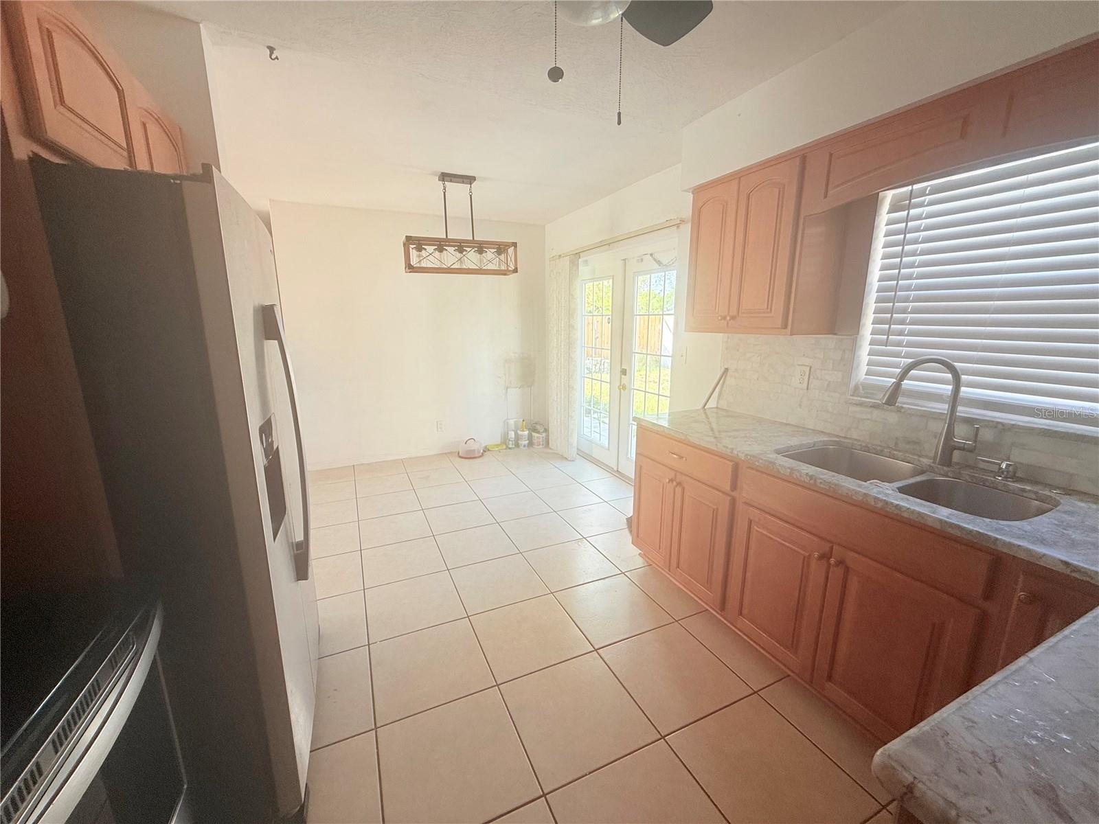 Image 6 of 16 For 751 72nd Avenue N