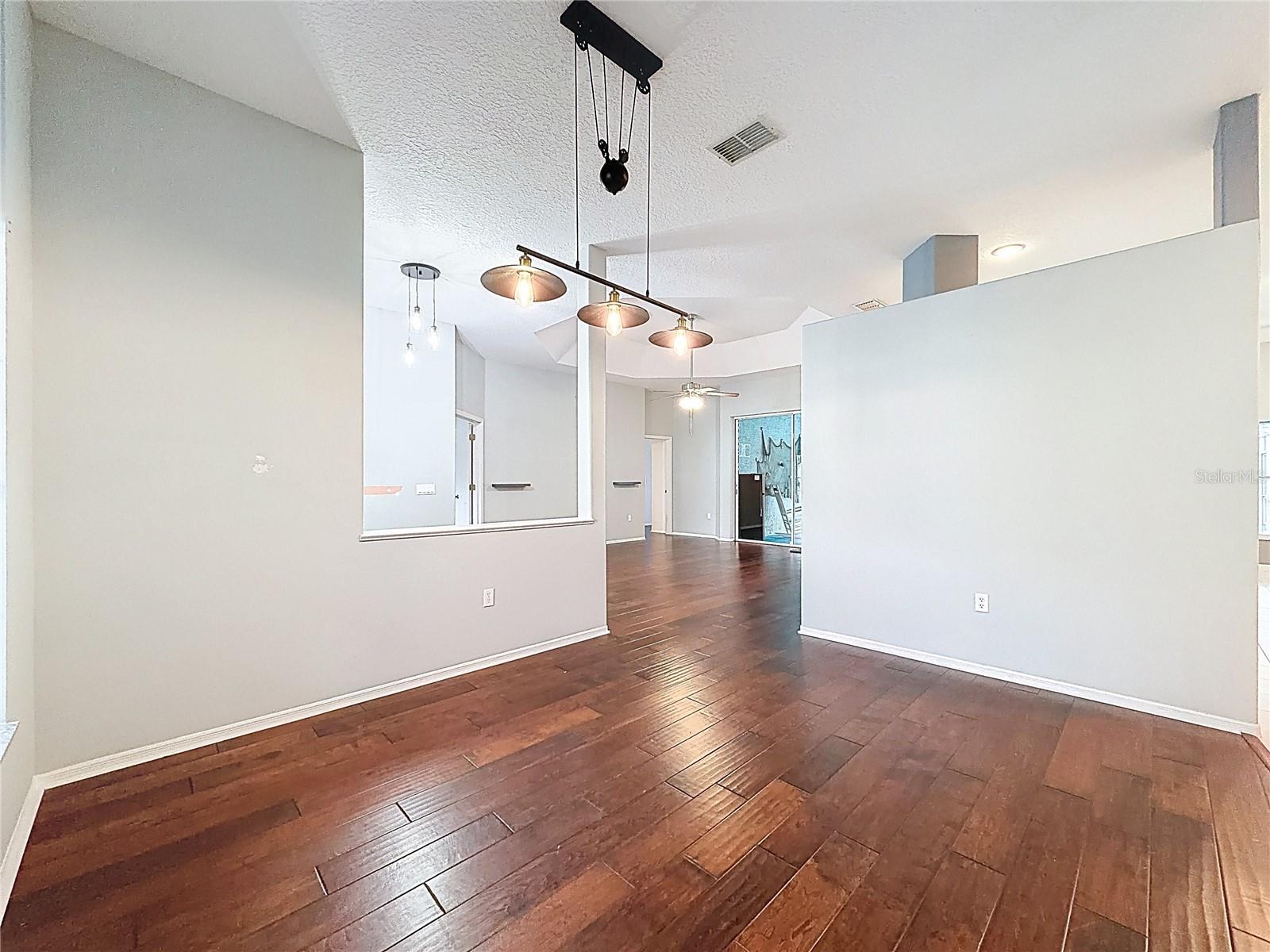 Image 33 of 92 For 1031 Maravista Drive