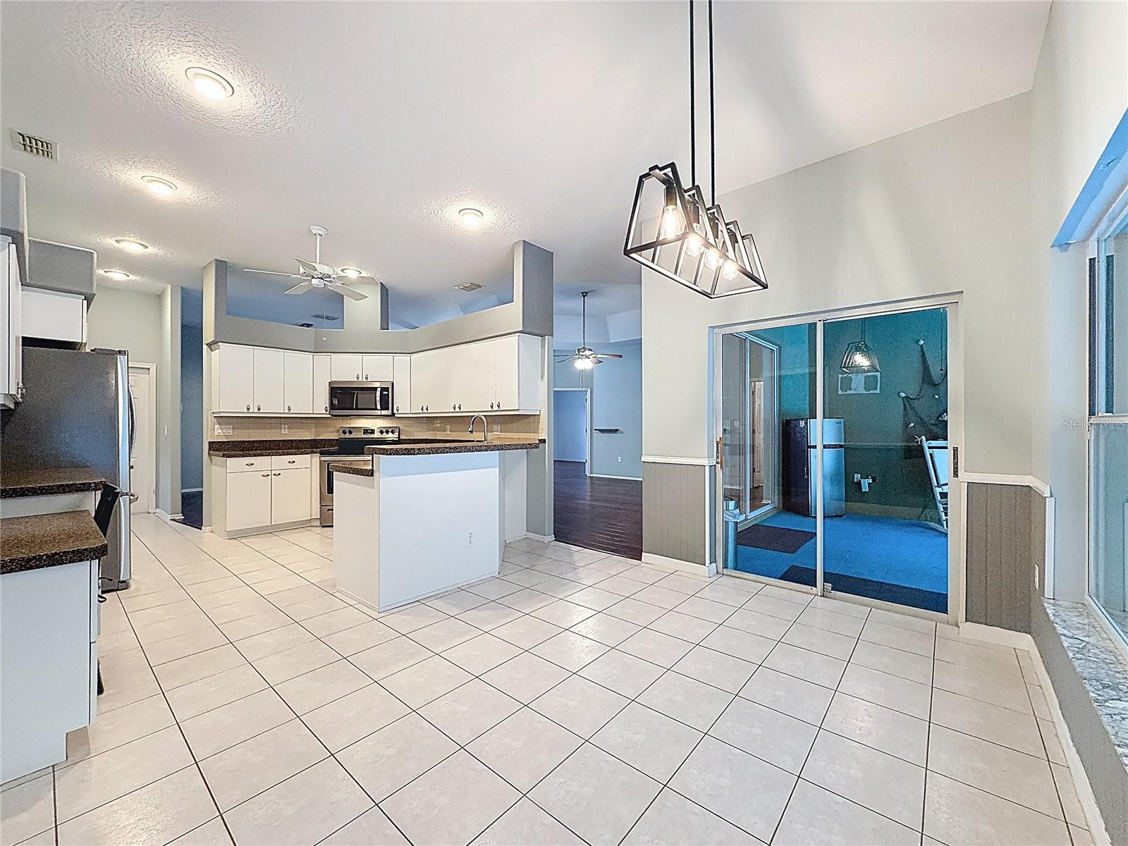 Image 5 of 92 For 1031 Maravista Drive