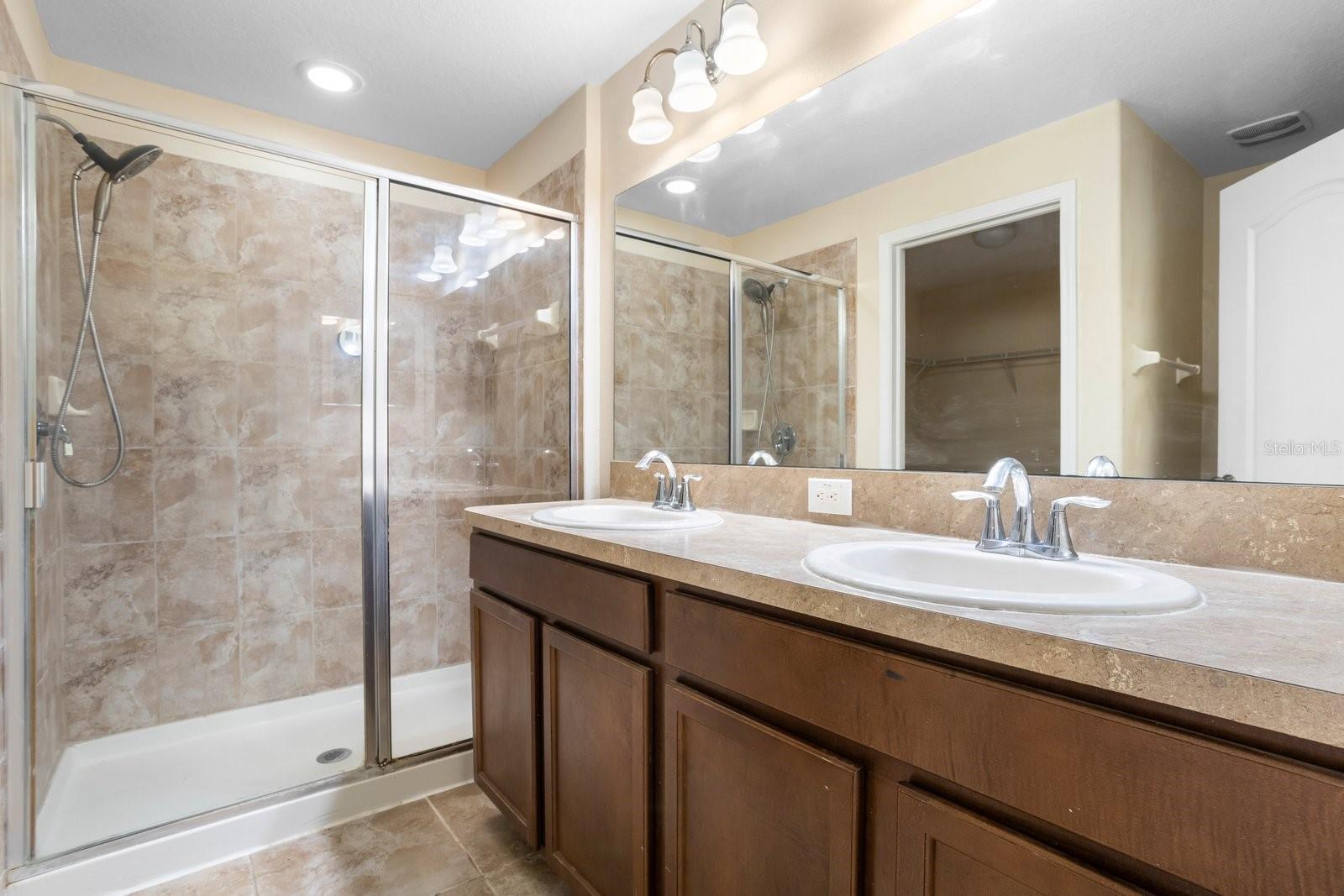 Image 19 of 35 For 2044 Hawks View Drive