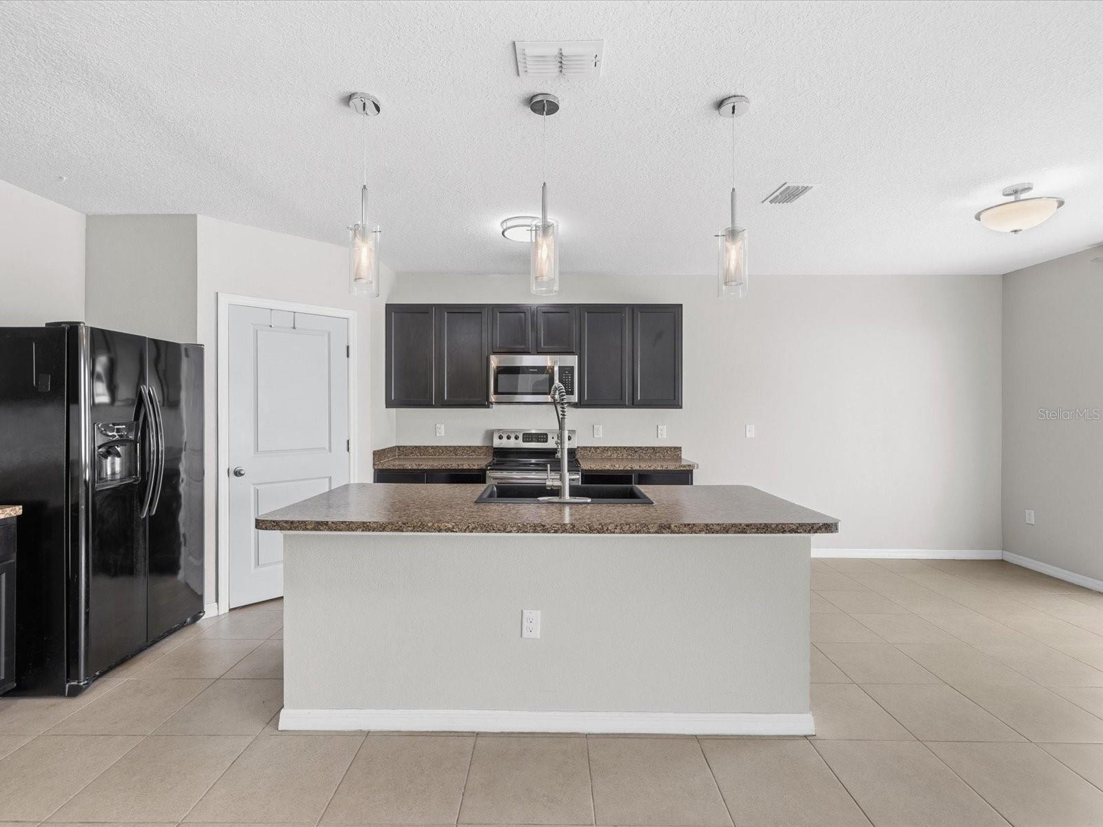 Image 13 of 75 For 3135 Northview Road