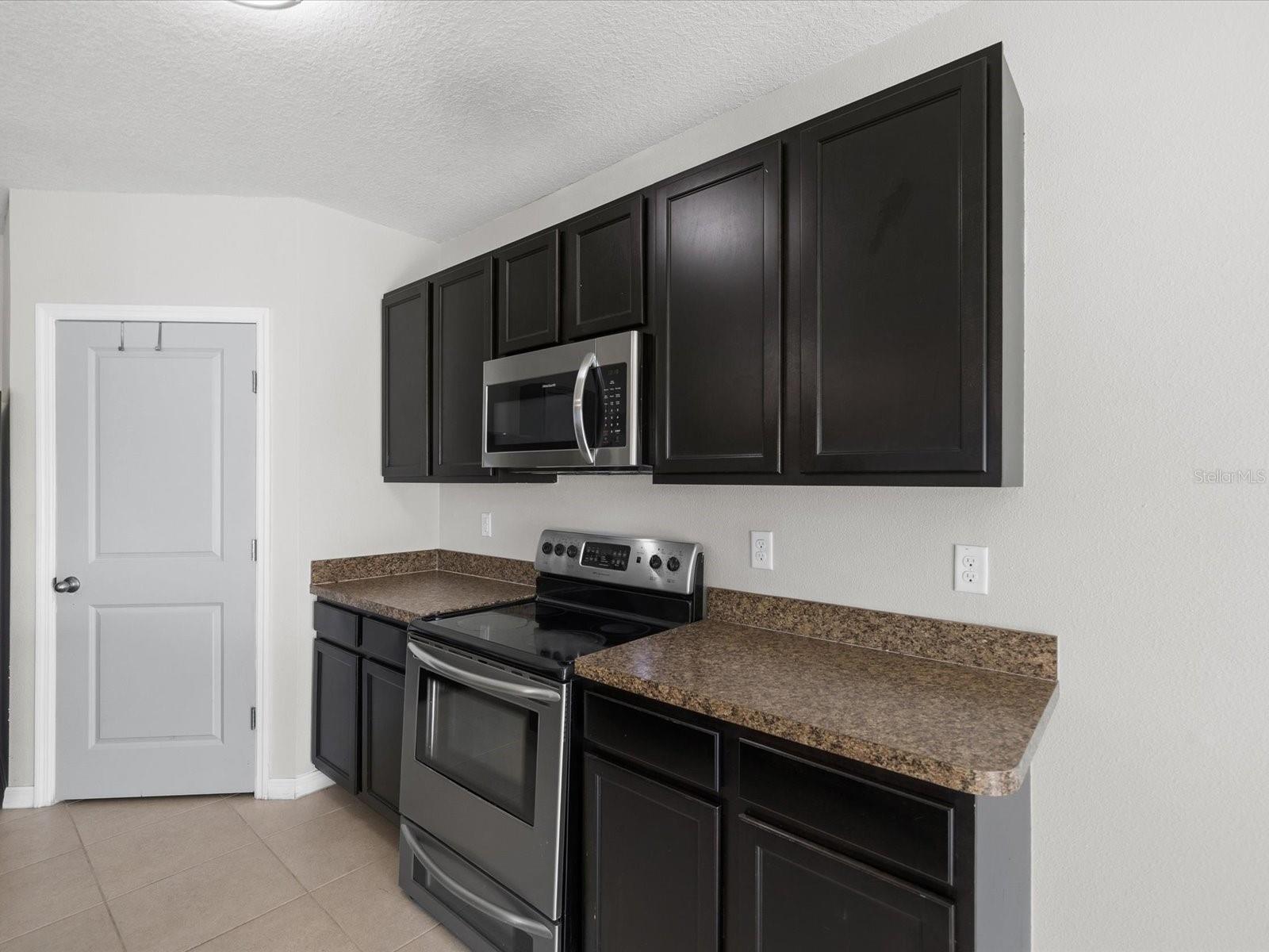 Image 15 of 75 For 3135 Northview Road