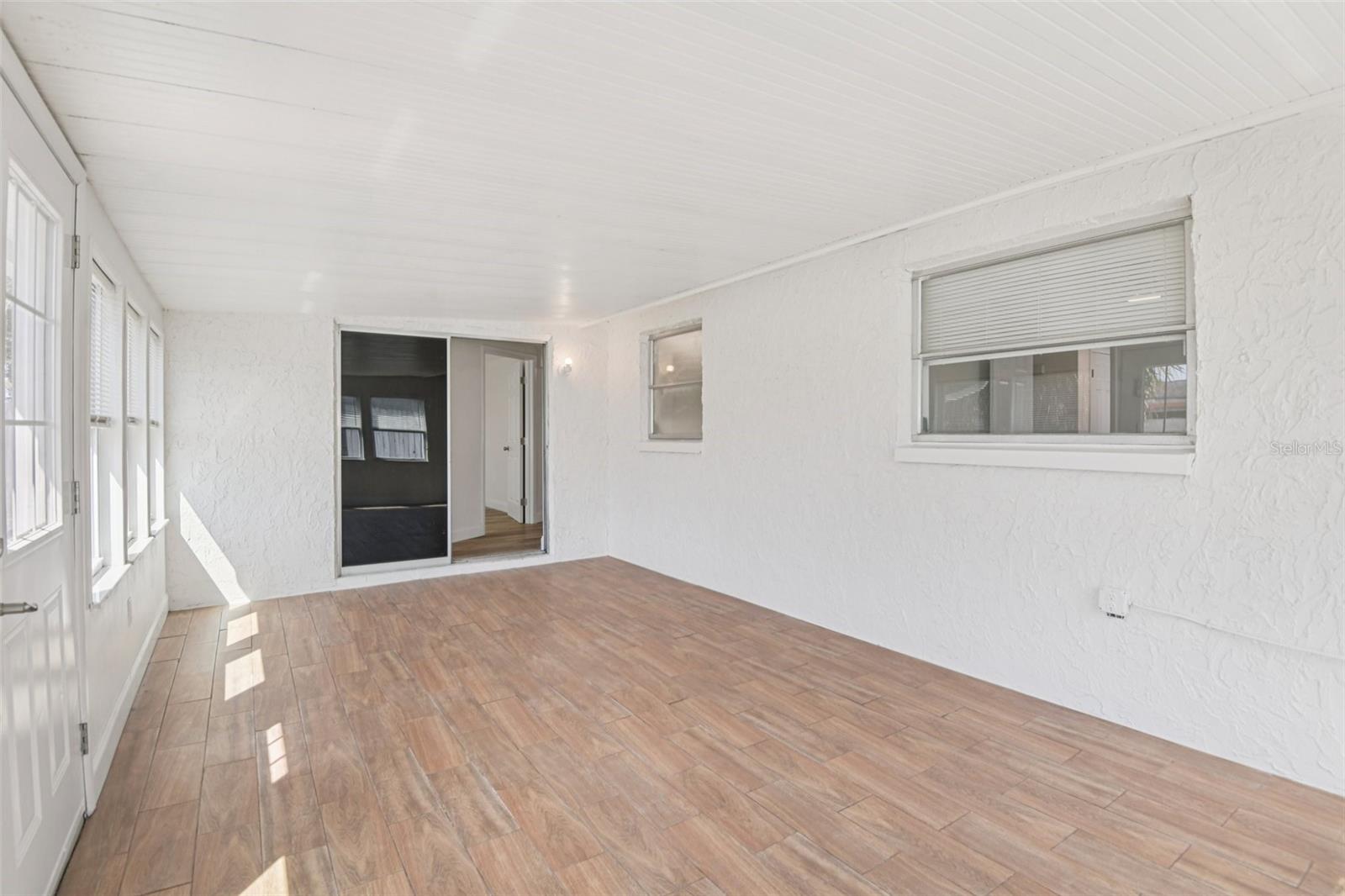 Image 25 of 32 For 9041 Lido Lane