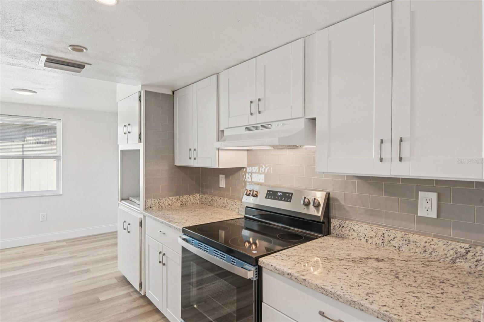 Image 8 of 32 For 9041 Lido Lane