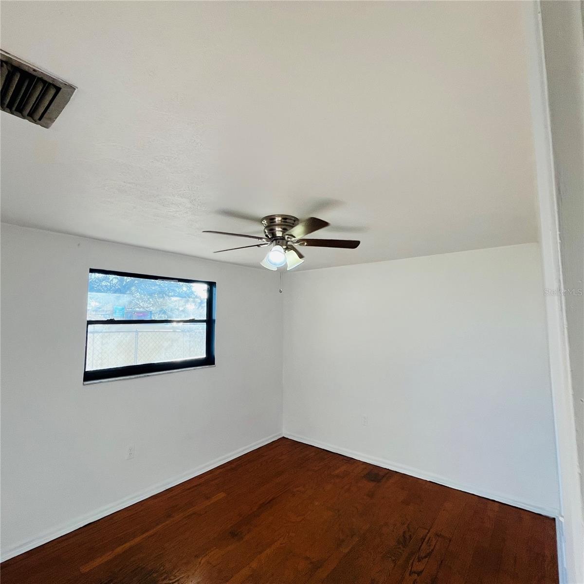 Image 22 of 25 For 502 Calhoun Avenue