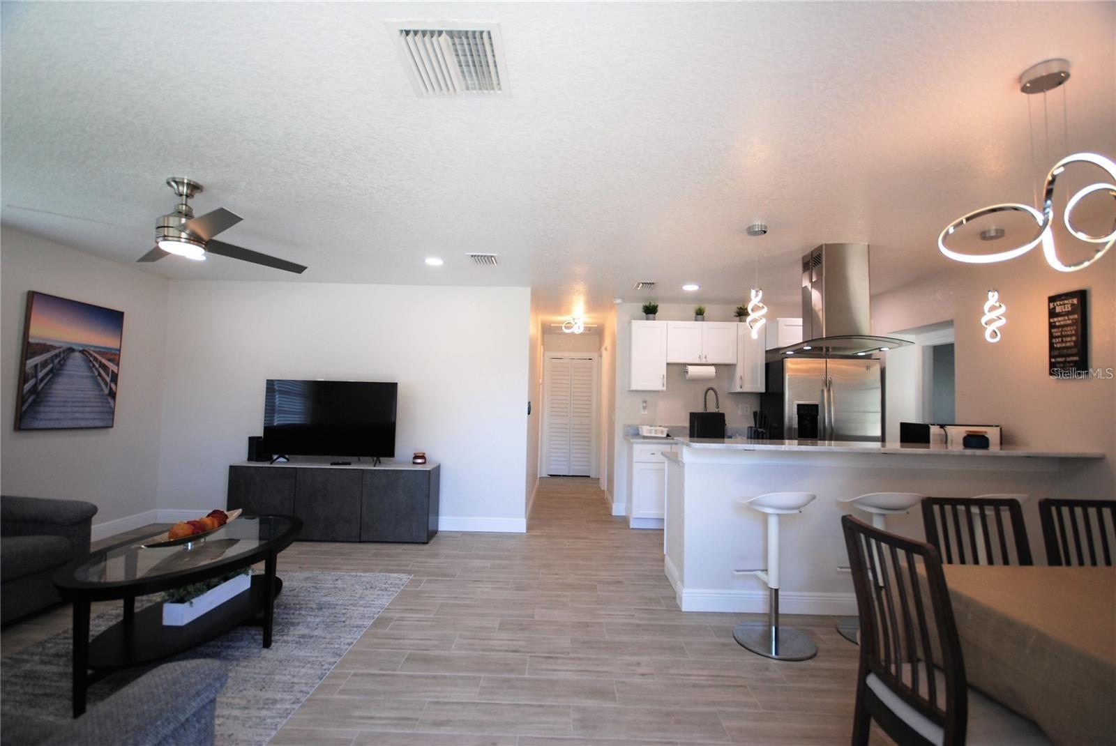 Image 2 of 21 For 6515 La Mesa Circle