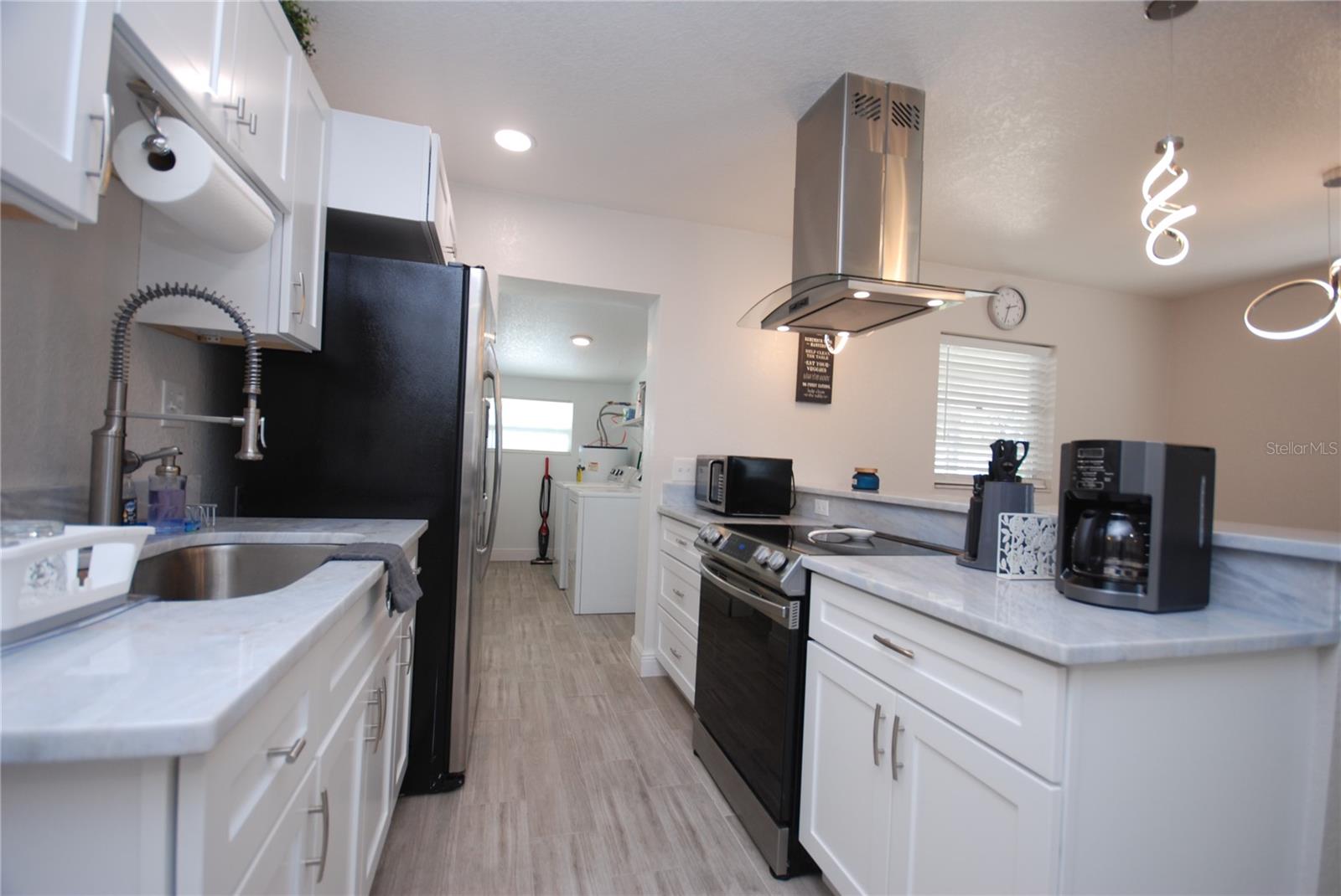 Image 7 of 21 For 6515 La Mesa Circle