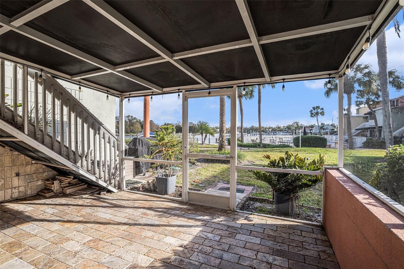 Image 11 of 17 For 2424 Tampa Bay Boulevard I103