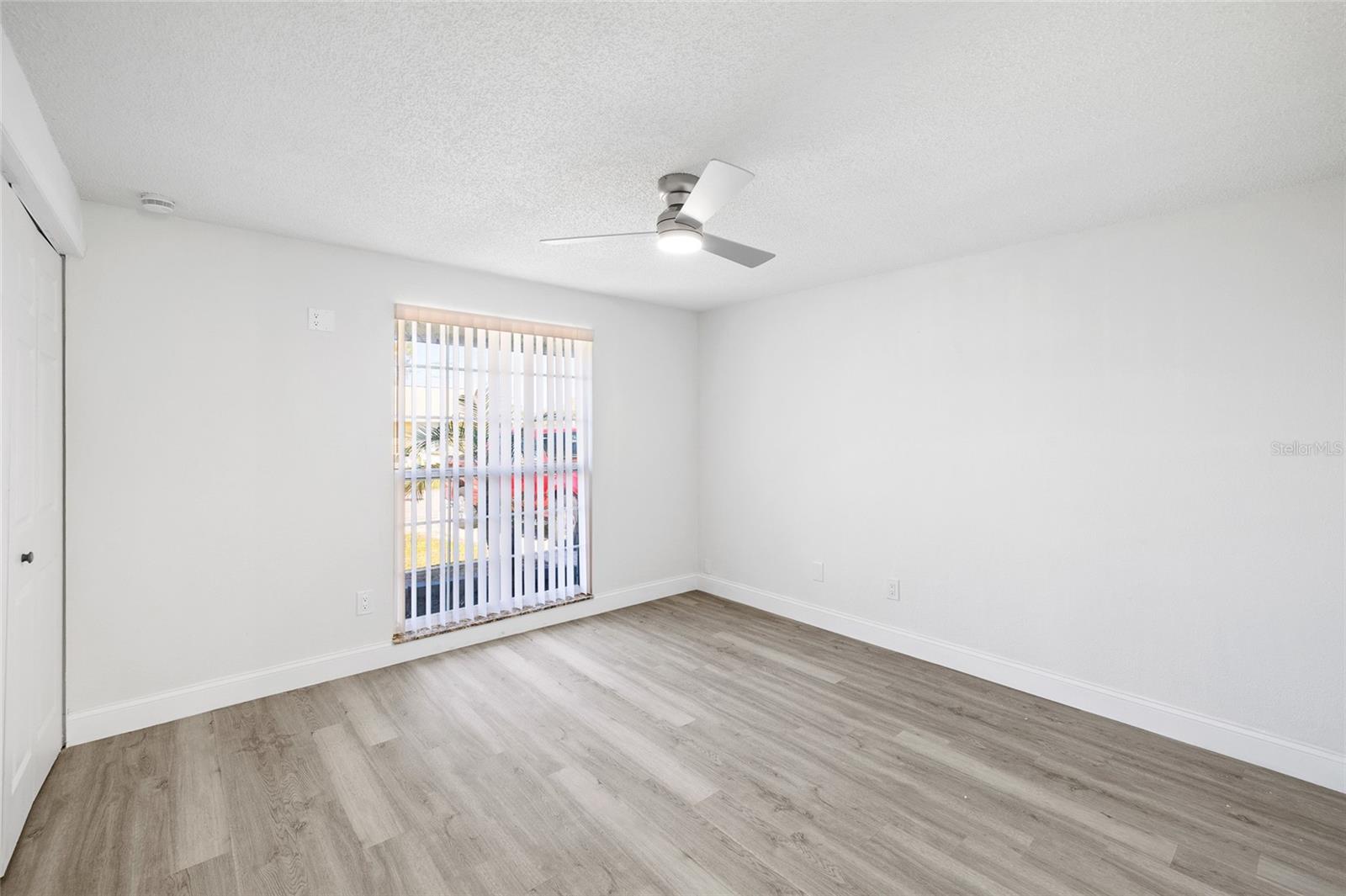 Image 13 of 35 For 8309 Dasa Pl