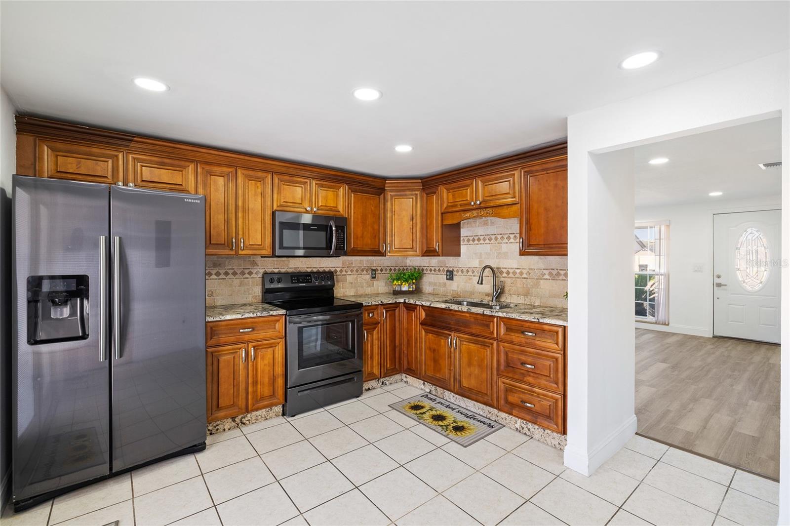 Image 19 of 35 For 8309 Dasa Pl